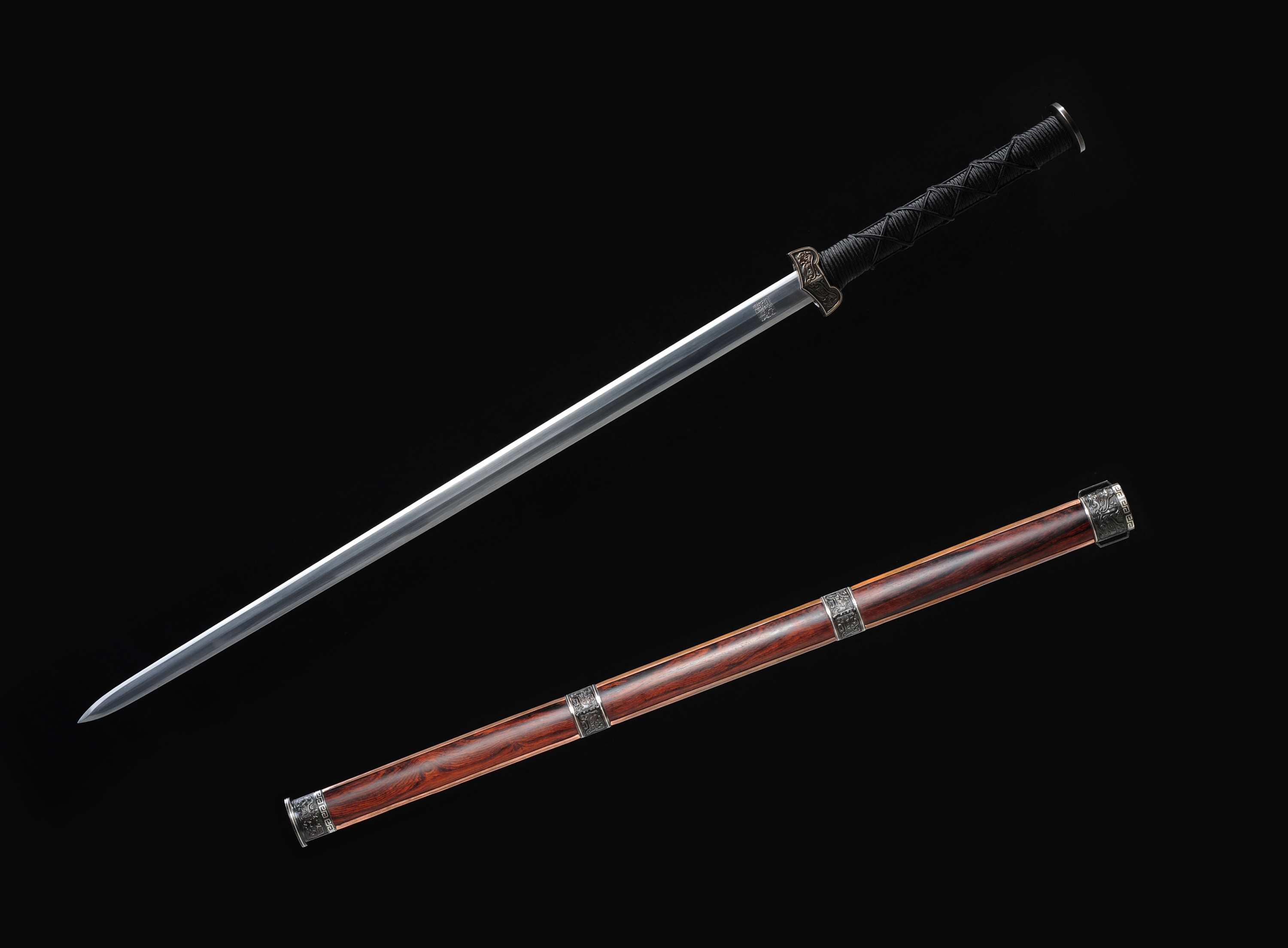 刀剑-铁雕错银汉剑