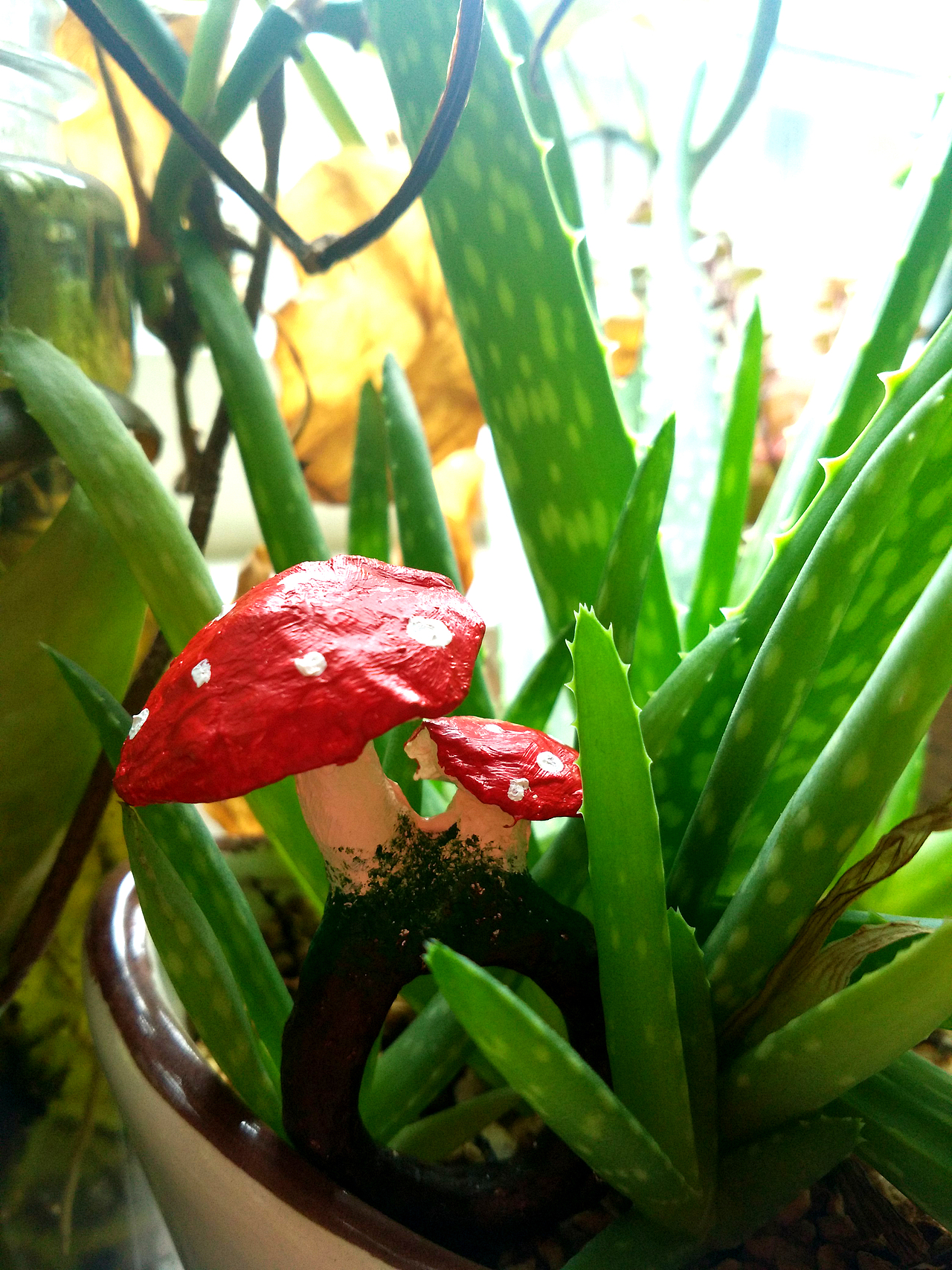 【纸塑】报纸的重生轮回（2）之蘑戒（图ZODI2ODQ3MzY=） - 其他手工艺 - 站酷设计师Cyp苹果原创素材 - 站酷ZCOOL