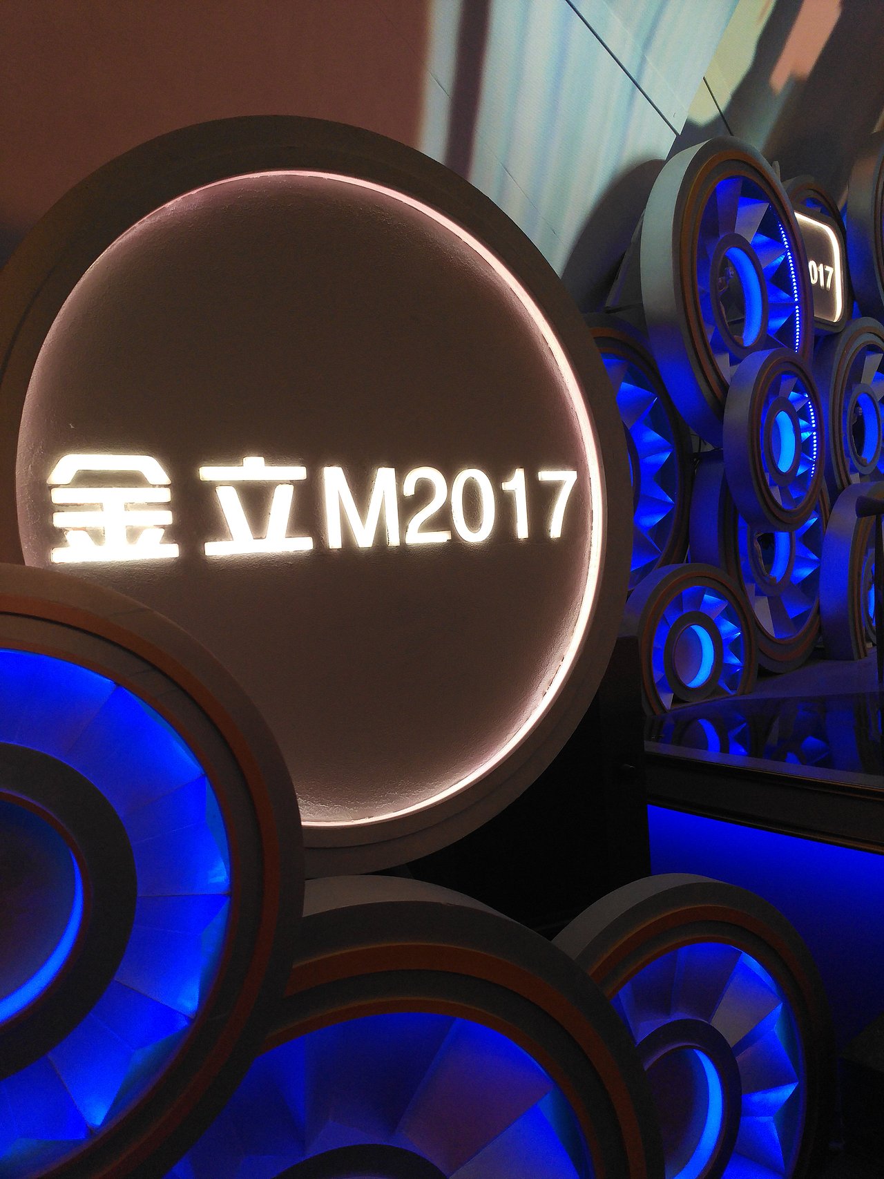 2017三大喜剧栏目第一篇 东方卫视《欢乐喜剧人》