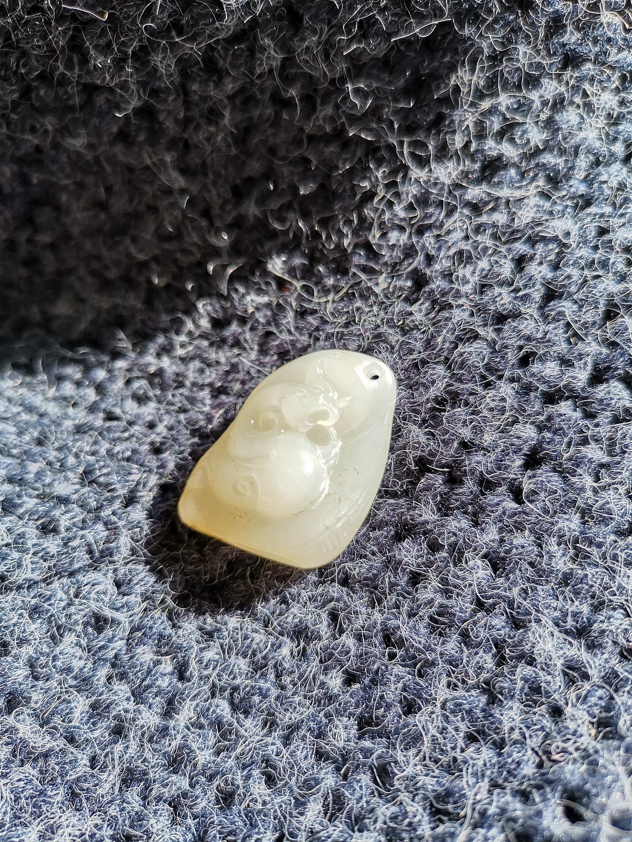 和田白玉籽料凤舞九天有凤来仪挂件象原玉雕