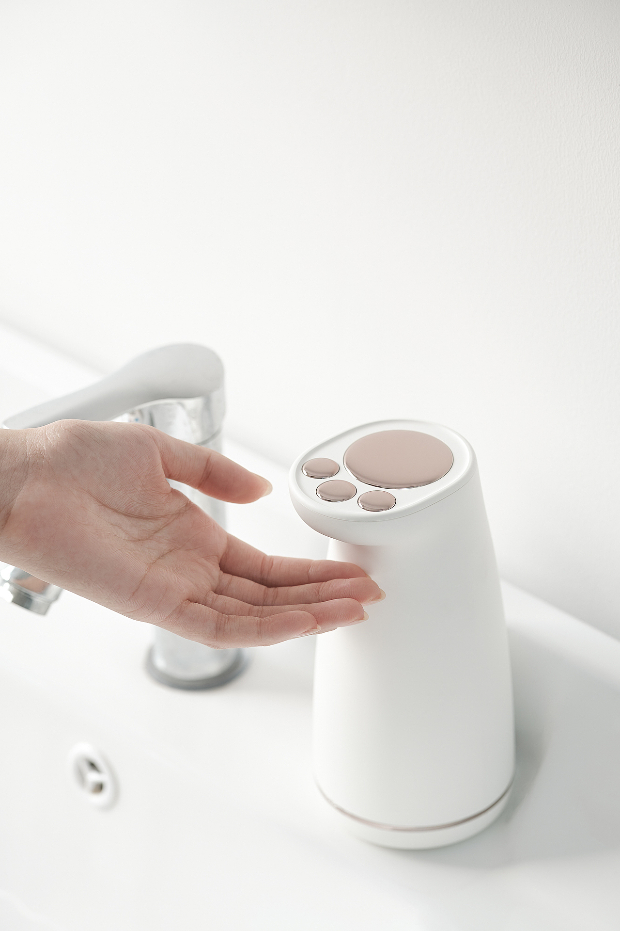 品牌案例丨703猫爪泡沫洗手机