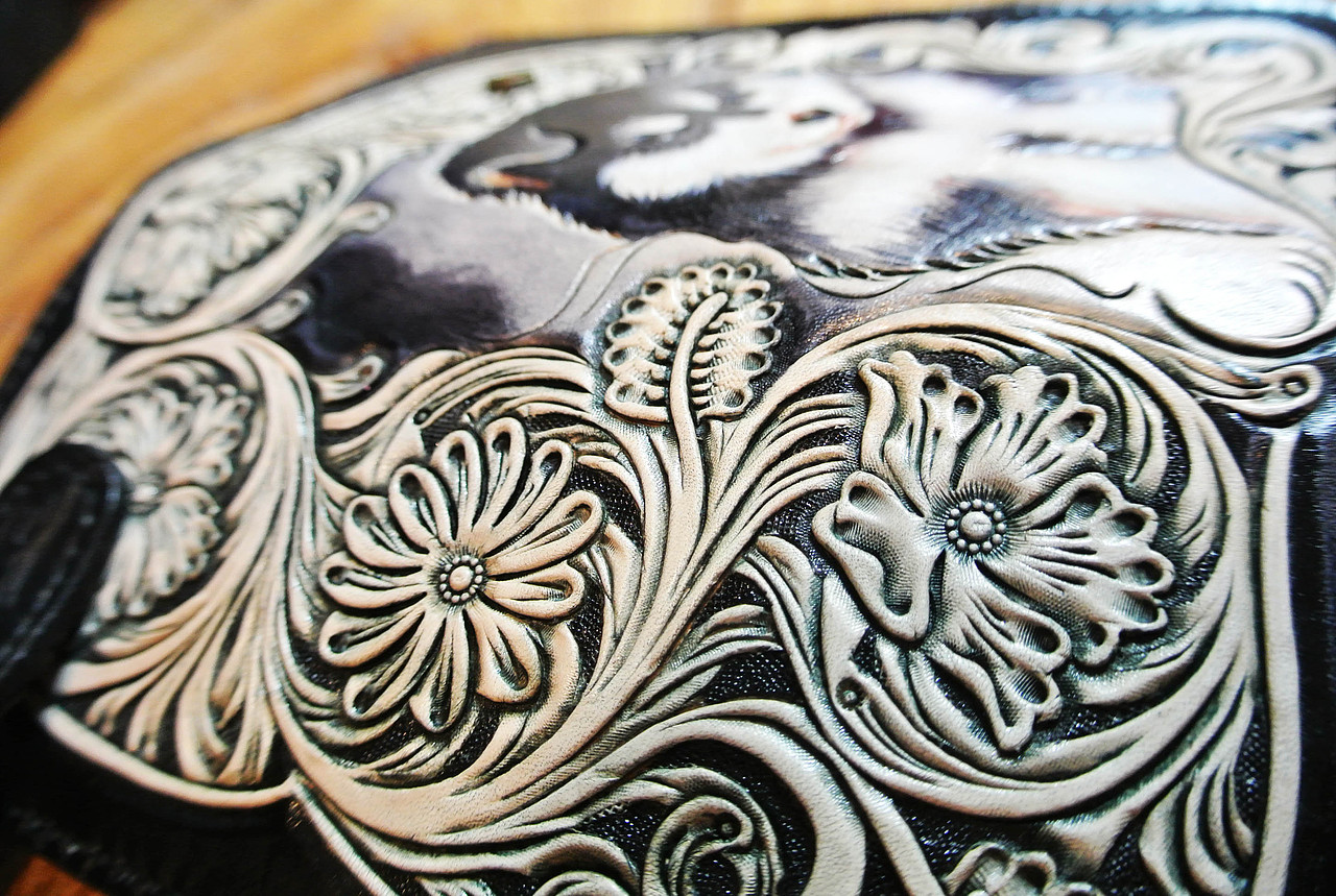 萌萌的阿拉斯加小犬钱包