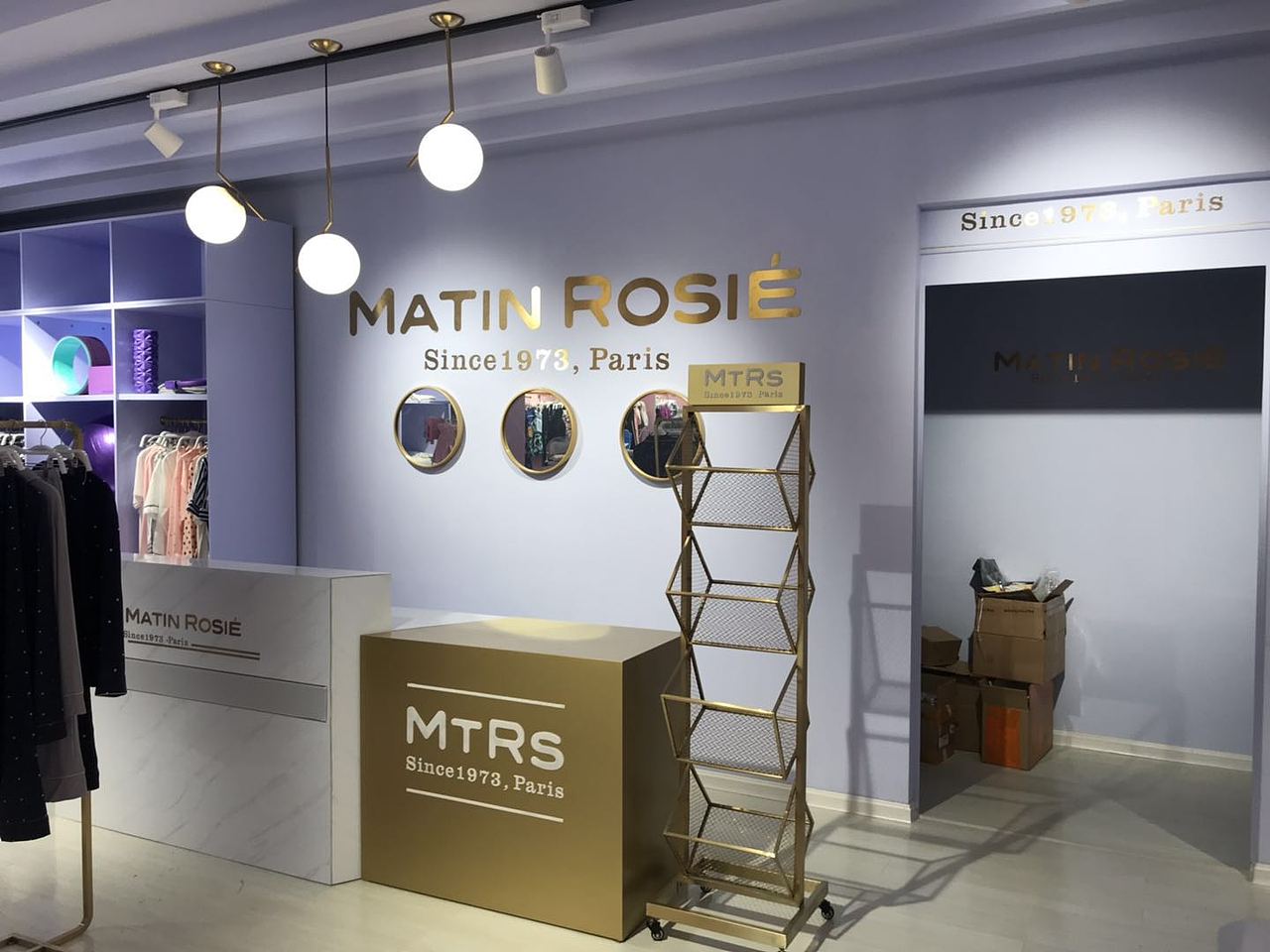 《玛汀露丝 》家居零售终端空间设计 x PongoDesign（图ZMTUwOTg1MTc2） - 展陈设计 - 站酷设计师琮一品牌设计公司原创素材 - 站酷ZCOOL