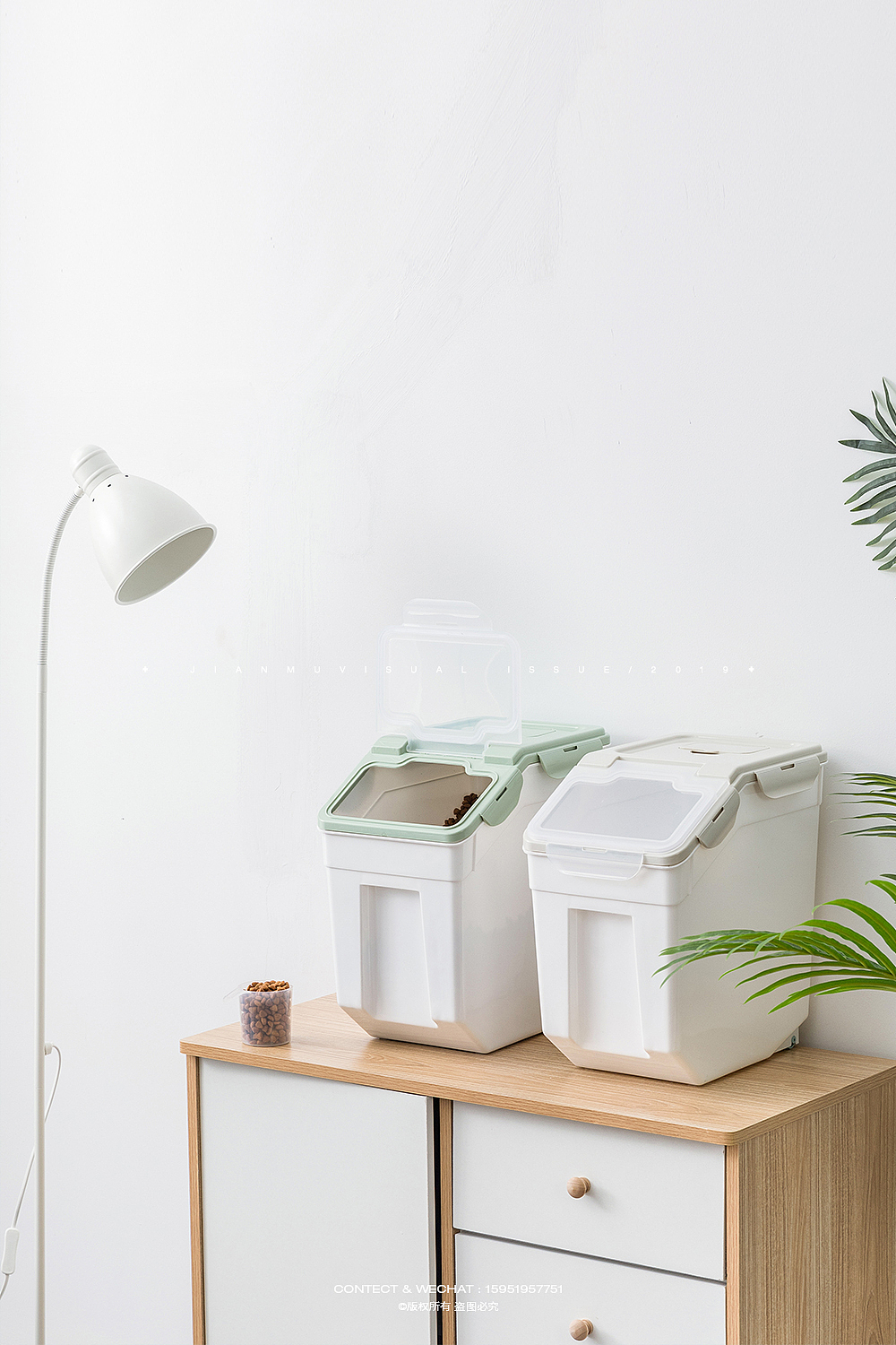 Miarko 米亚舟 ✖ 宠物用品摄影 猫砂狗粮桶垃圾袋静物