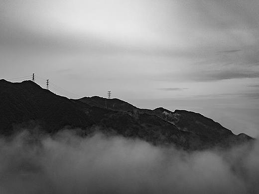 黑白·山·云（個(gè)人主頁-ZMjg4MTM5MTI=） - 人文/紀(jì)實(shí)攝影 - 站酷設(shè)計(jì)師梧良先生原創(chuàng)素材 - 站酷ZCOOL
