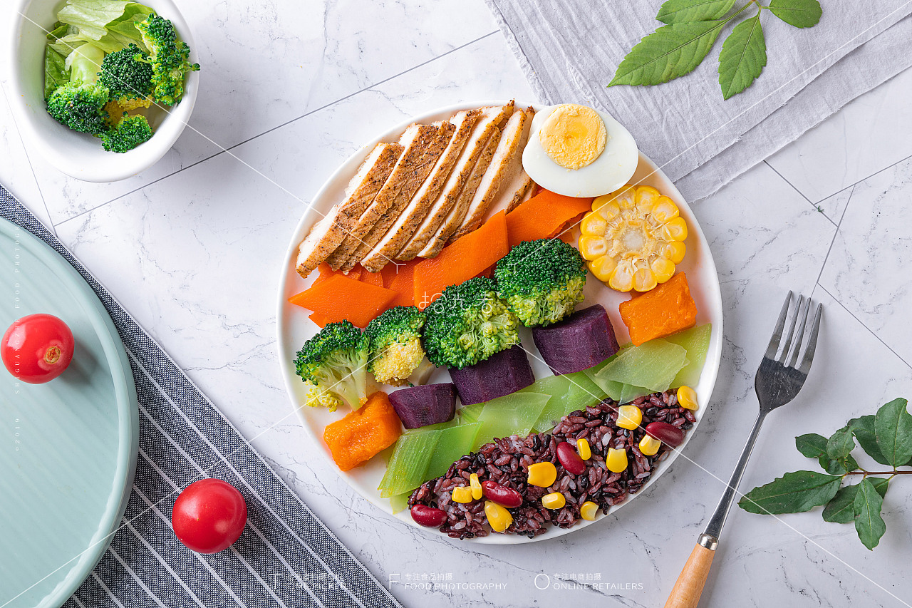 健康瘦身的蔬菜素食沙拉高清图片下载-正版图片500543687-摄图网