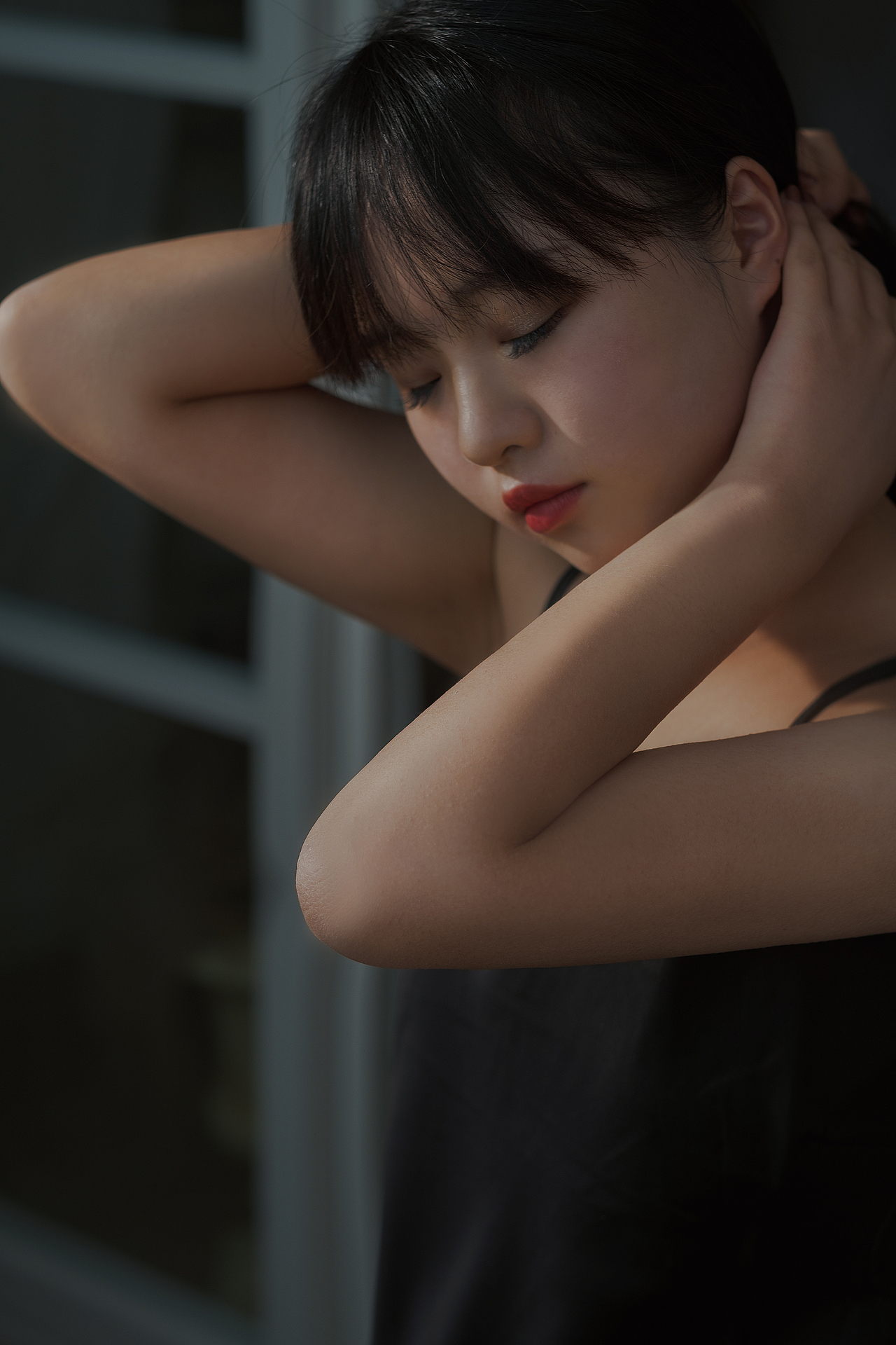 微光（图ZMjQxMzUwMTg4） - 人像摄影 - 站酷设计师单梨_原创素材 - 站酷ZCOOL