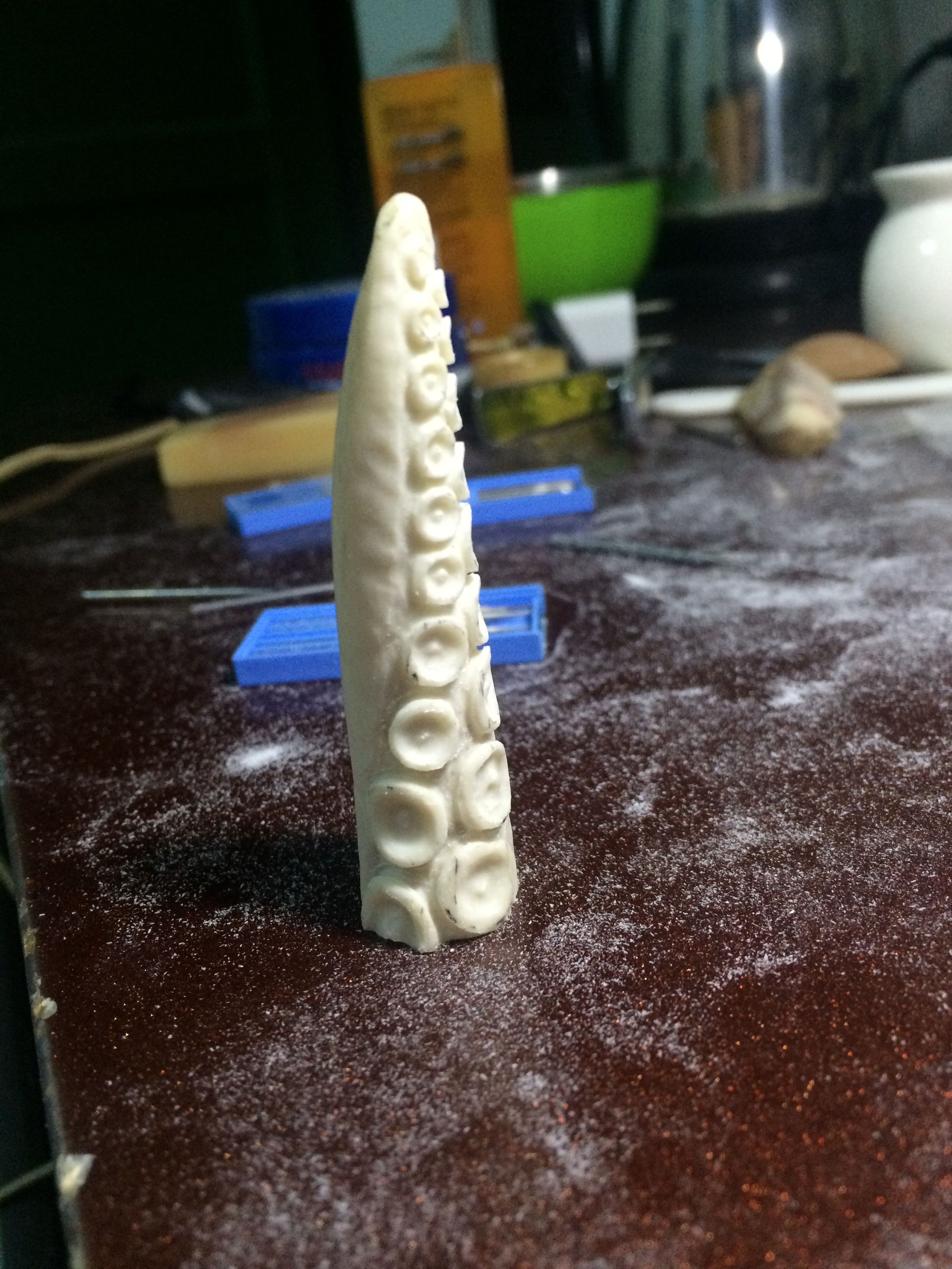 《八尾》鹿角雕刻之八尾章鱼脚吸盘乌贼