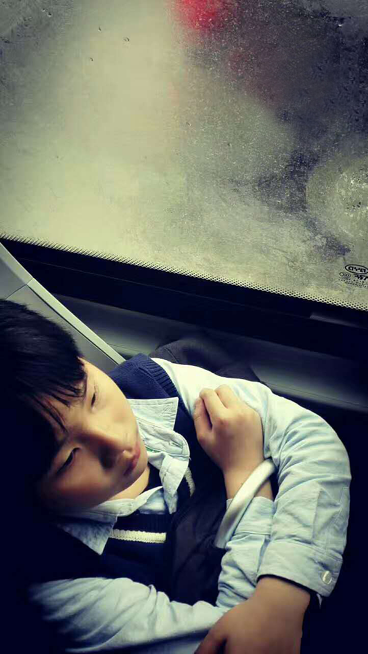 绿箭带盐人（图ZODUyNjM0MTI=） - 人像摄影 - 站酷设计师咖啡KKK原创素材 - 站酷ZCOOL