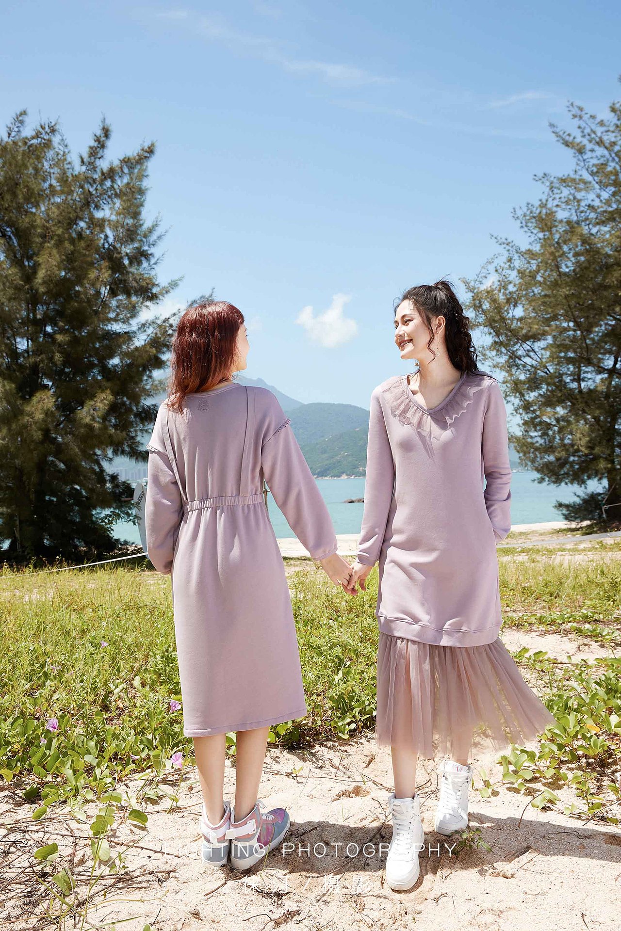 文艺风服装摄影，户外海边，甜美风女装拍摄（图ZMjkyOTM0MzI4） - 时尚/艺术摄影 - 站酷设计师徕汀服装摄影原创素材 - 站酷ZCOOL