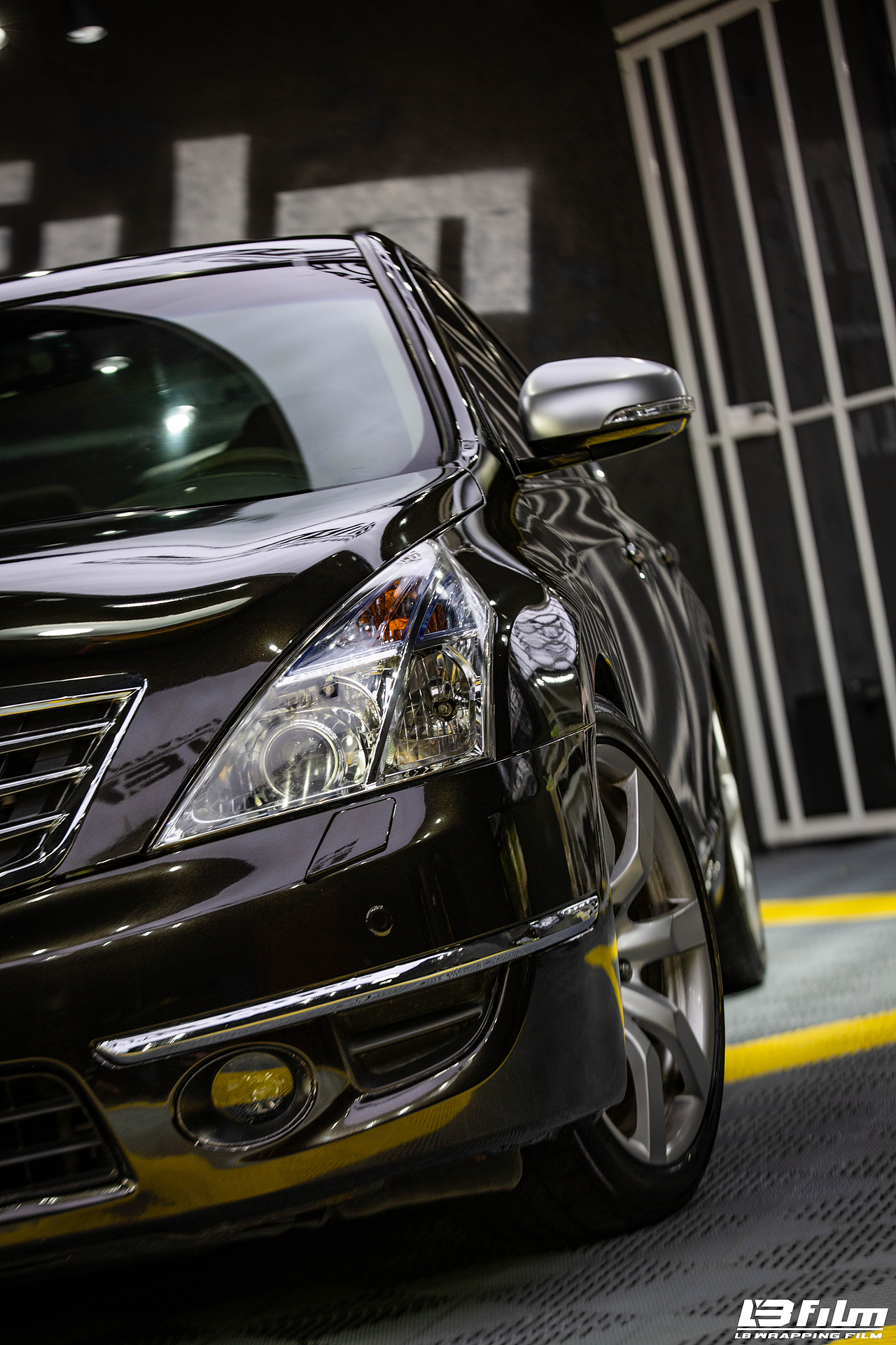 日产天籁超亮金属黑