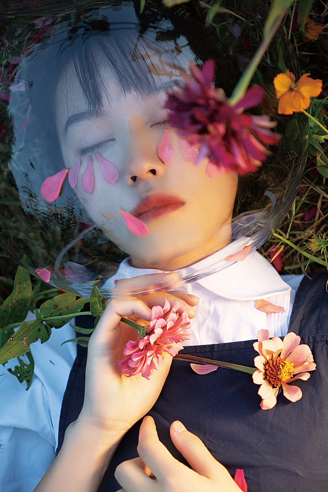 金鱼离开后（适马 18-50mm2.8 dc dn 人像样张）（图ZMjc0NzMyNTk2） - 人像摄影 - 站酷设计师斯无鸡蛋原创素材 - 站酷ZCOOL