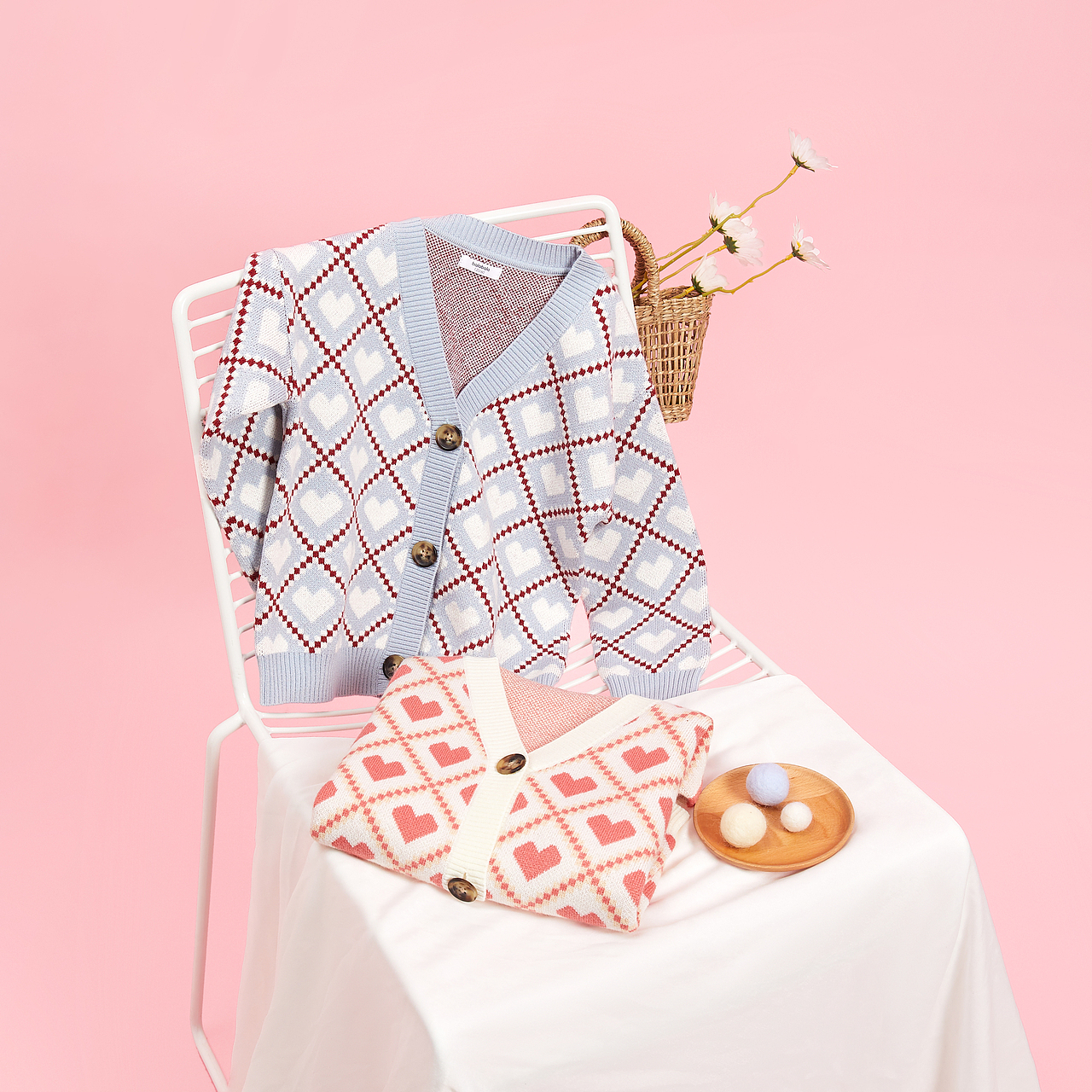 粉色系｜电商童装静物创意拍摄（图ZMjk5NTQzNjc2） - 儿童服饰 - 站酷设计师Z87283062朵拉原创素材 - 站酷ZCOOL