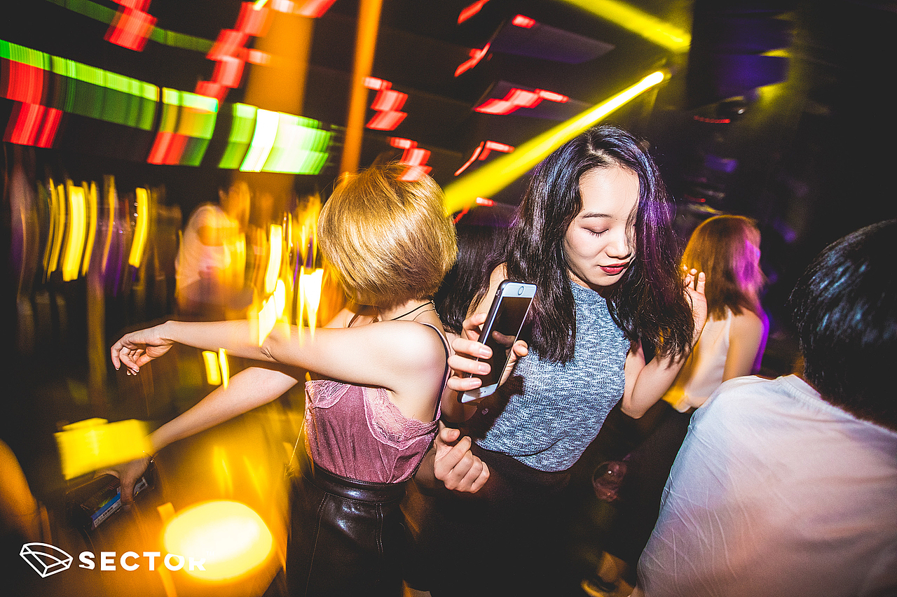 【小炒肉】SECTOR