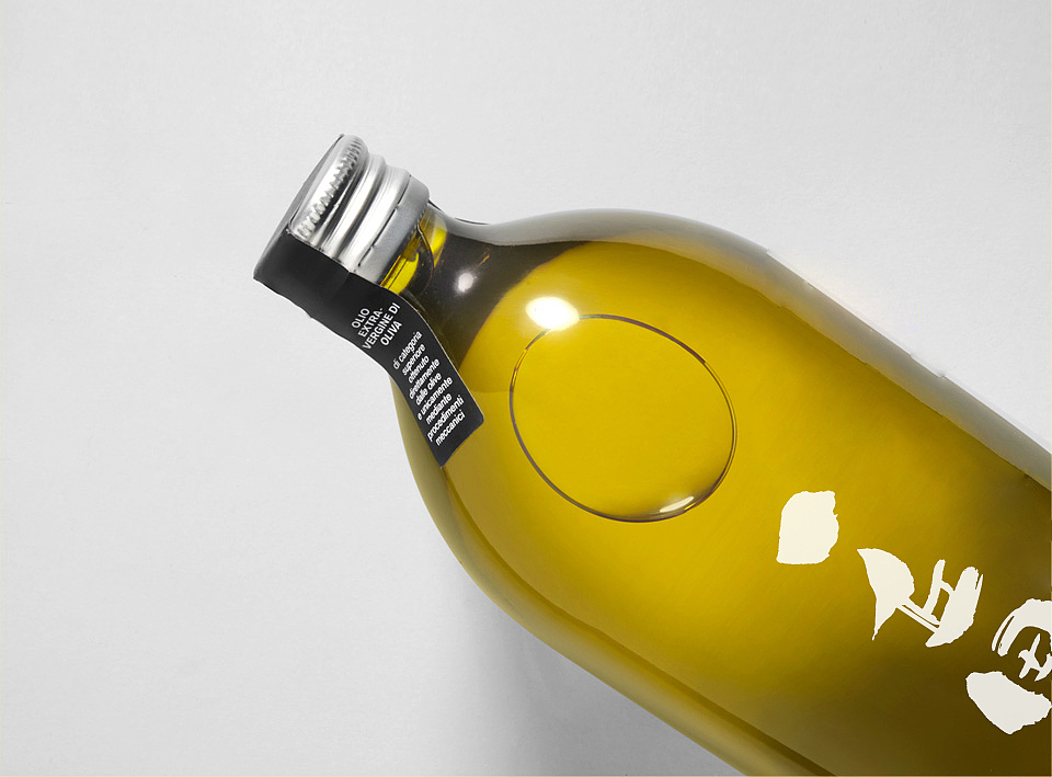 青墨设计：一丘田-橄榄油产品包装设计与整体策划（图ZMTA0NzMxNTQ4） - 包装 - 站酷设计师宗介龙野设计原创素材 - 站酷ZCOOL