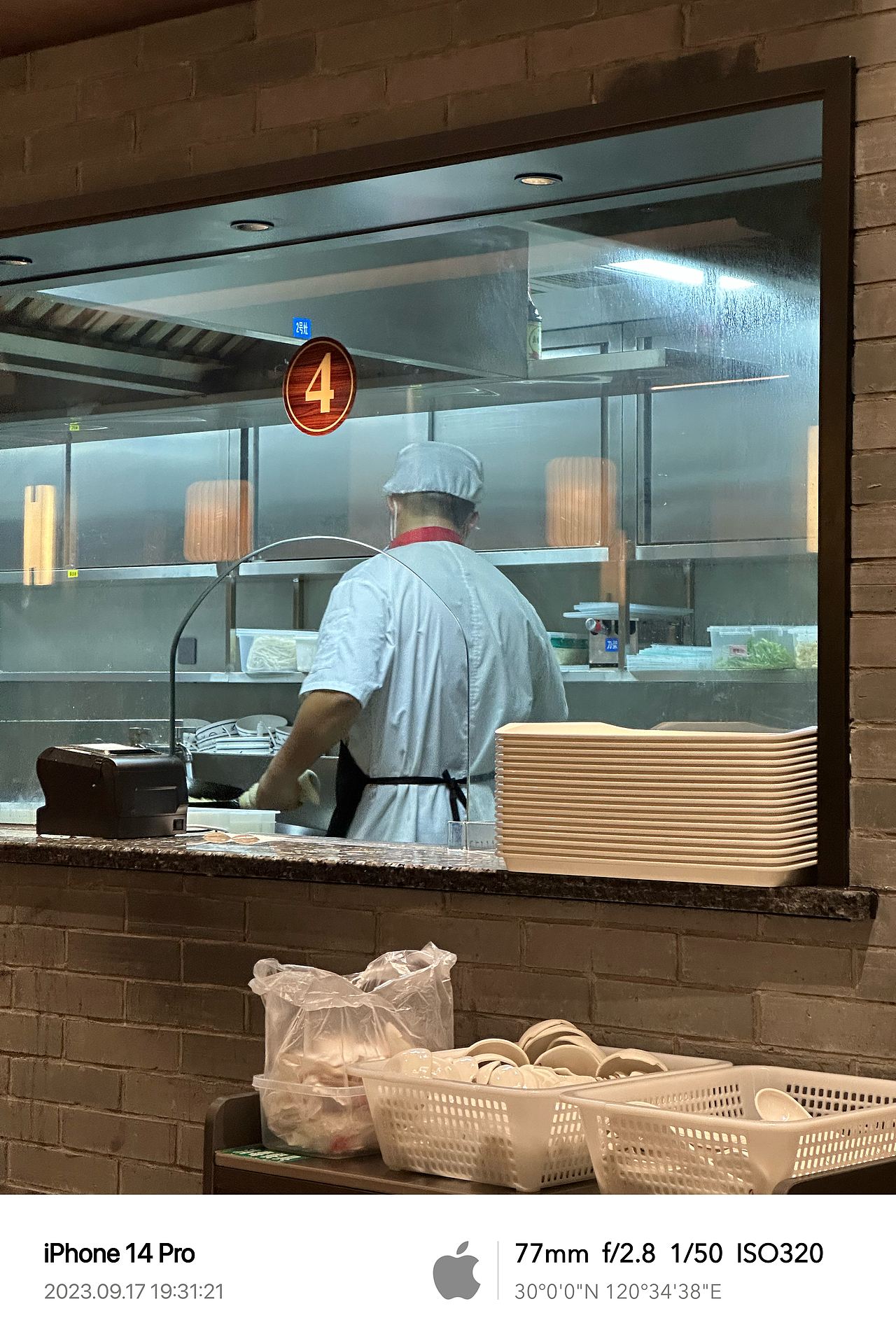 City walk隨拍~（圖ZMzUyNzYzMTU2） - 人文/紀(jì)實攝影 - 站酷設(shè)計師三個DOU原創(chuàng)素材 - 站酷ZCOOL