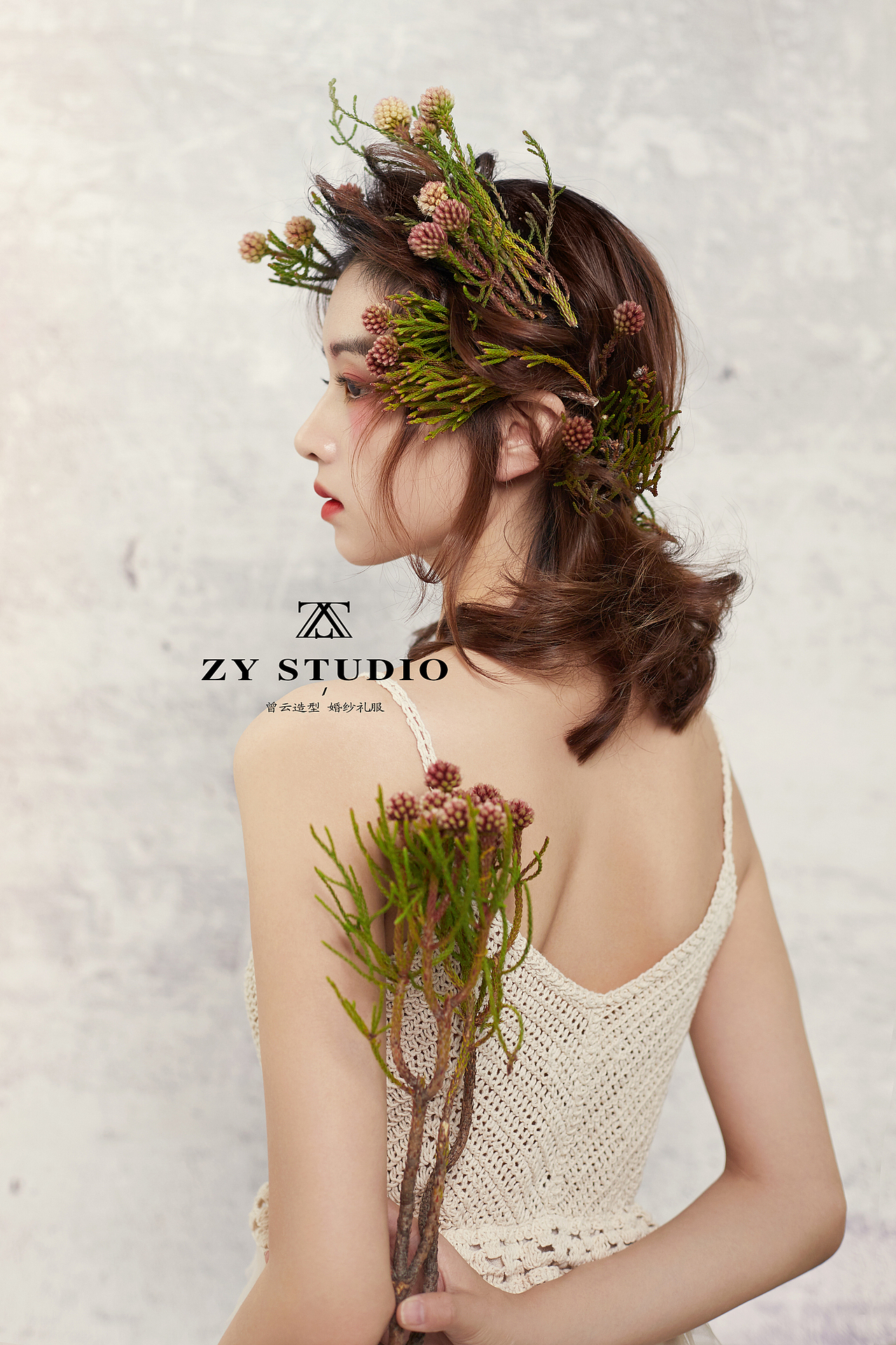 【鲜花】可以表达的形式有很多种丨曾云化妆造型（图ZMjI4MDUwNDY0） - 人像摄影 - 站酷设计师曾云化妆造型原创素材 - 站酷ZCOOL