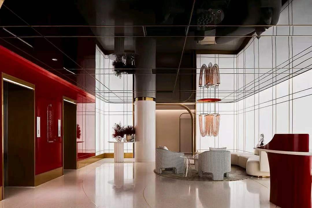 与水邂逅 与光同尘