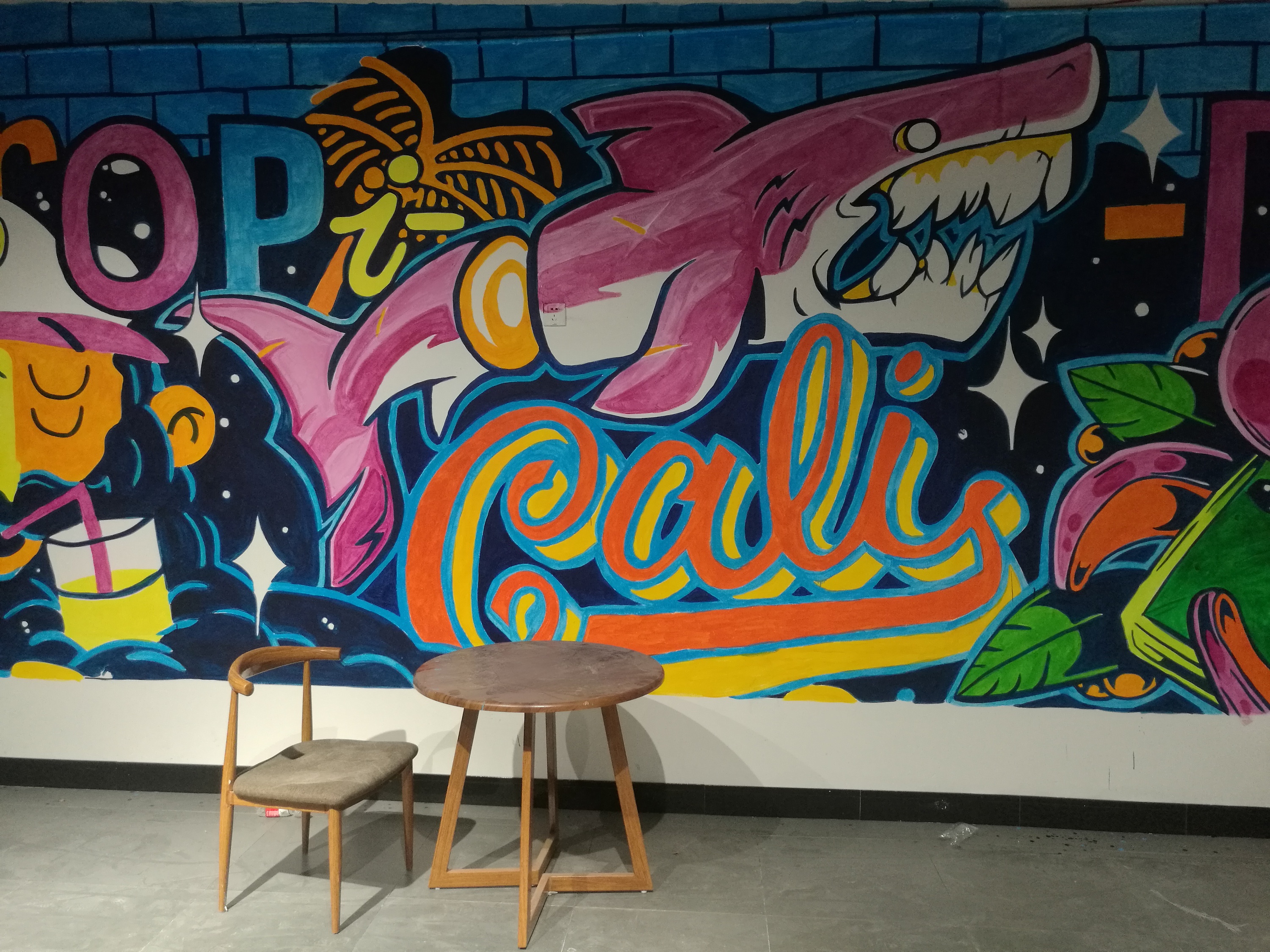 pink shark健身房墙绘彩绘涂鸦墙画