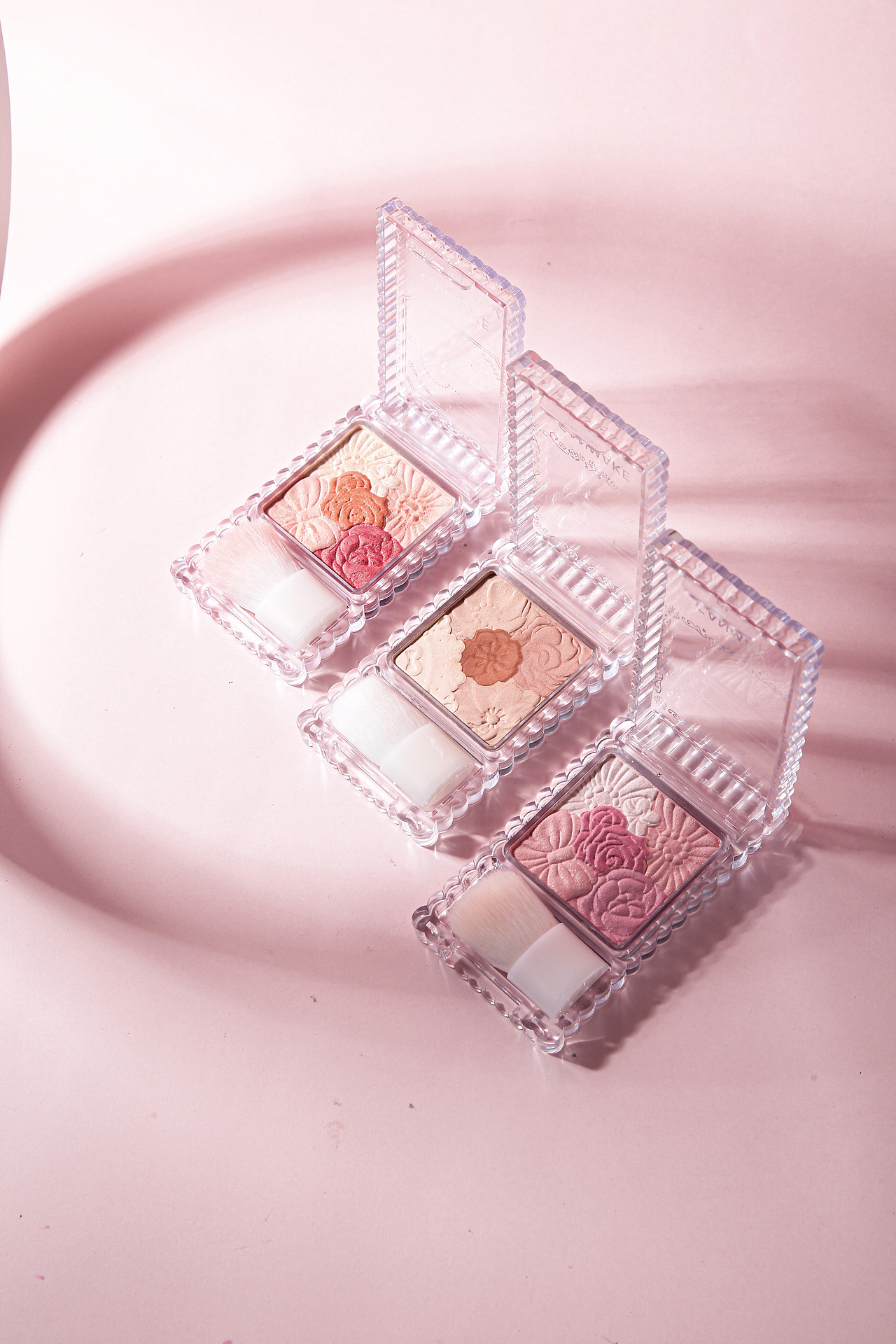 彩妆（花瓣腮红）（图ZMjM0NzkyMzc2） - 产品摄影 - 站酷设计师一两丝原创素材 - 站酷ZCOOL