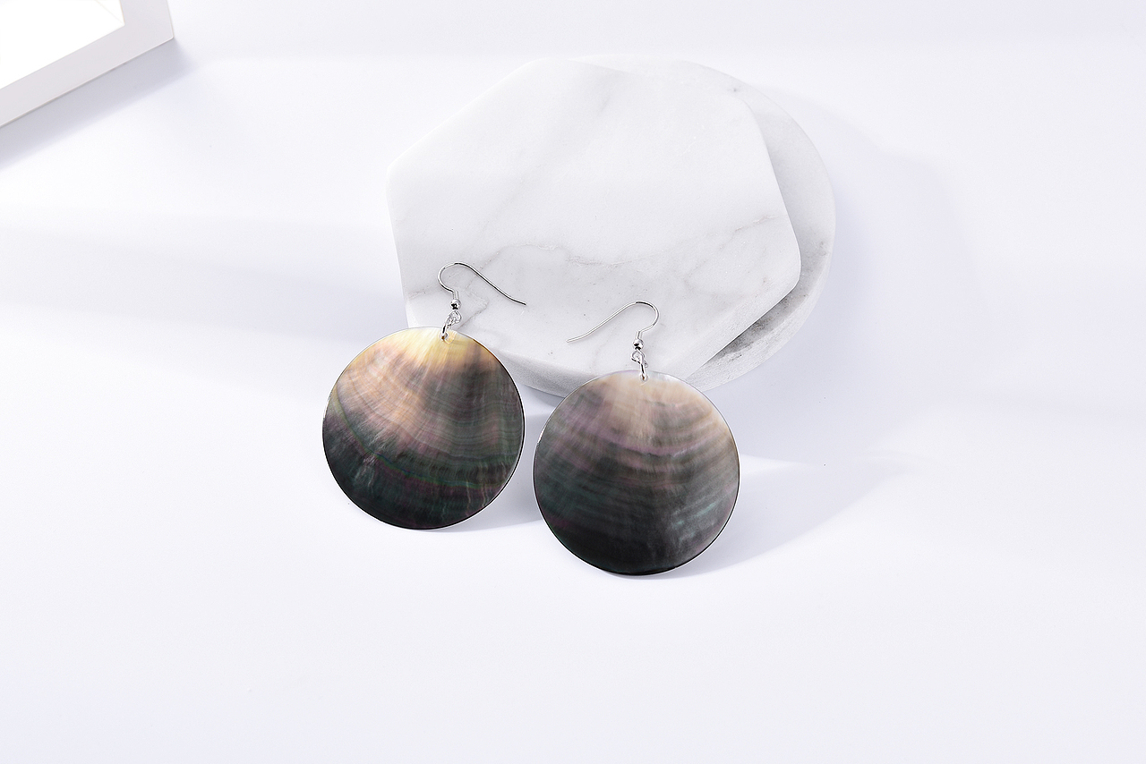 首饰品（图ZMTQwNTA5MjE2） - 产品摄影 - 站酷设计师L糊图原创素材 - 站酷ZCOOL