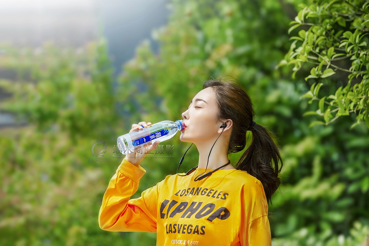 商业人像广告摄影-野岭剐水（图ZMjQ2NTkzMTMy） - 人像摄影 - 站酷设计师端木商业摄影原创素材 - 站酷ZCOOL