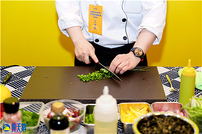 黃天鵝溏心蛋的產(chǎn)品圖（圖ZMjMwNzQxOTI4） - 其他 - 站酷設(shè)計師fangxiaoxin745原創(chuàng)素材 - 站酷ZCOOL