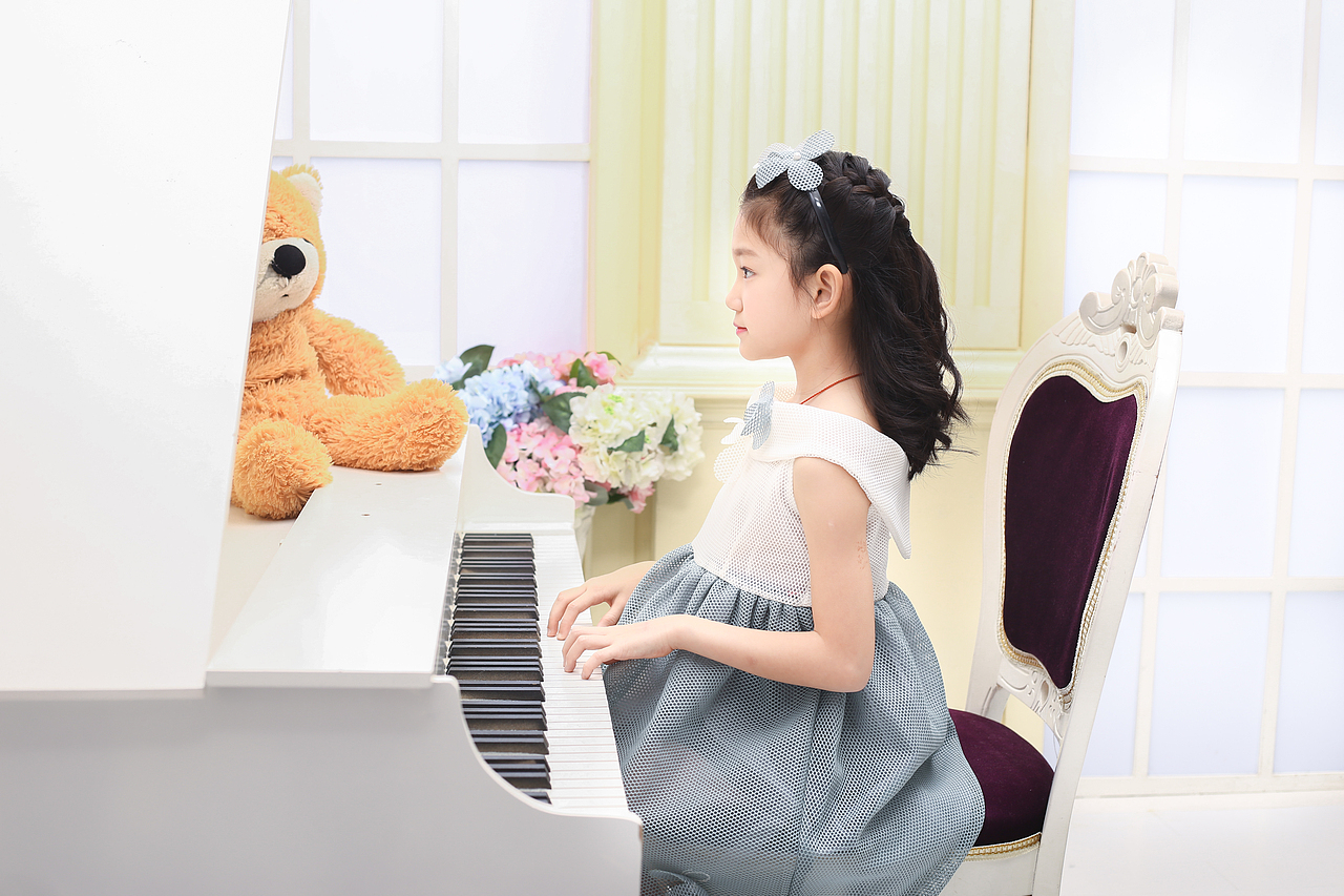 写真 欢迎约拍，暂时落地广州（图ZNzE1ODUwNjg=） - 人像摄影 - 站酷设计师何时光原创素材 - 站酷ZCOOL