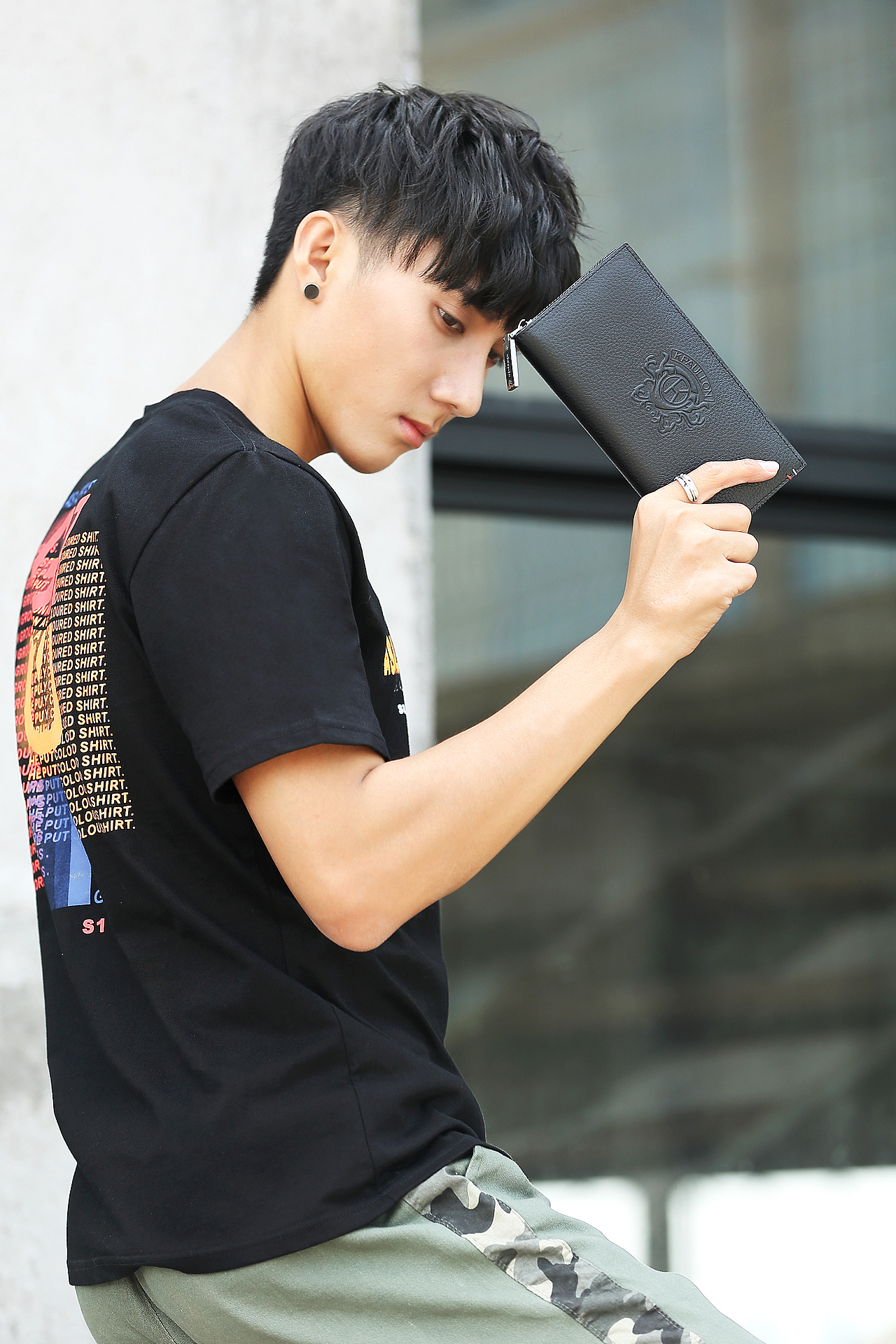 广州模特包包拍摄、外景服装拍摄、潮牌男装拍摄、视频