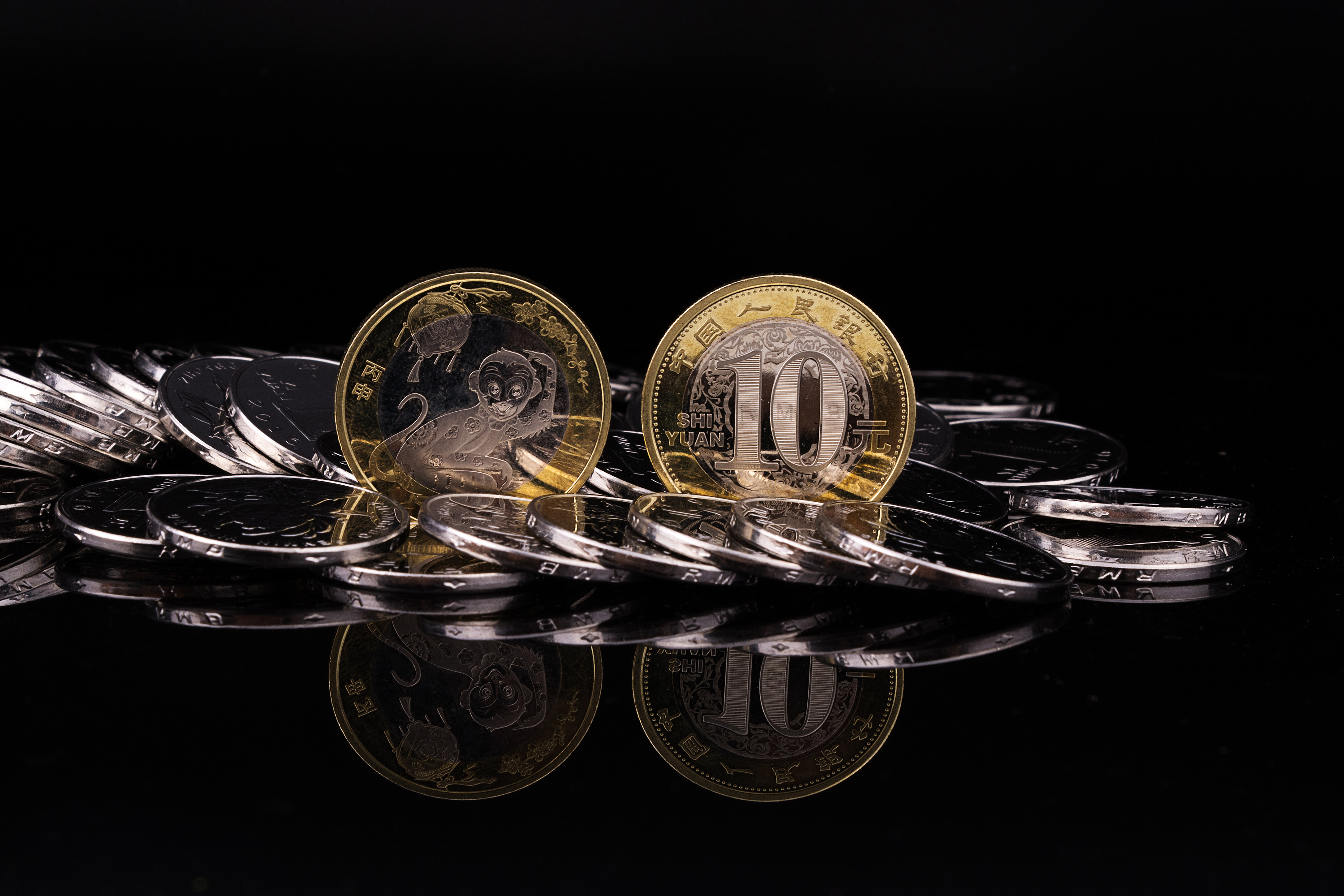 堆挪威硬币 库存照片. 图片 包括有 硬币, 挪威, 财务, 背包, 替换, 货币, 空白, 财富, 储蓄 - 52728478