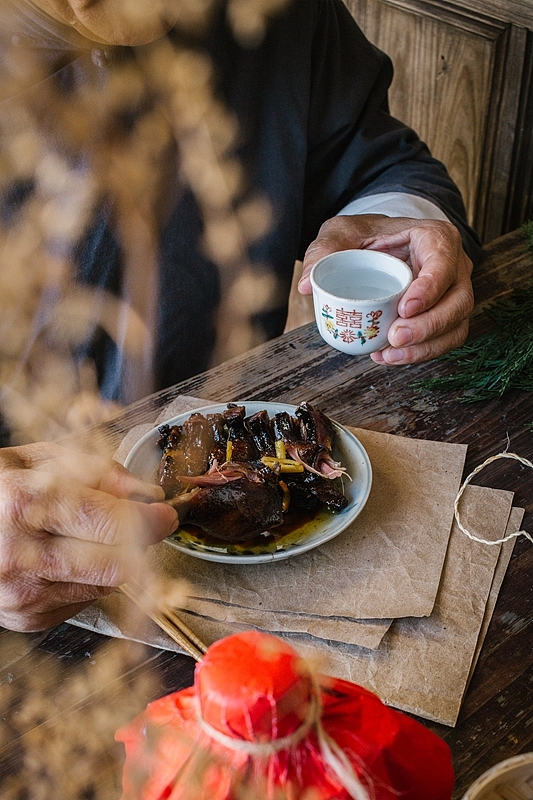 山林食纪之初月壁纸