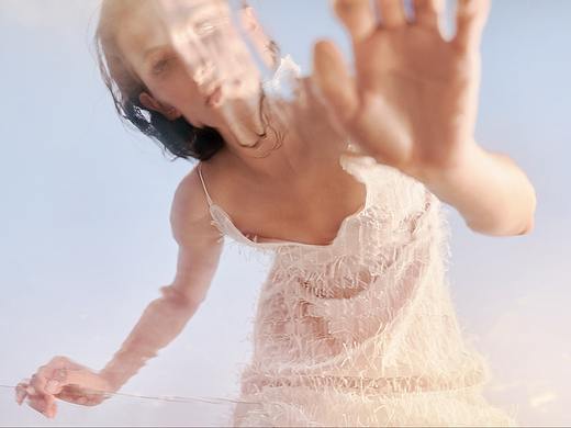 F8 × M.hiti 晨悸复苏，和谐中的自我探寻