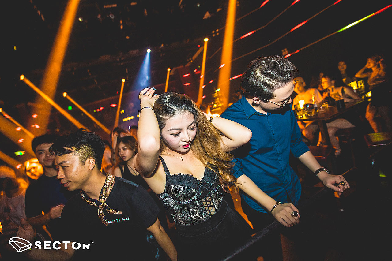 【小炒肉】SECTOR