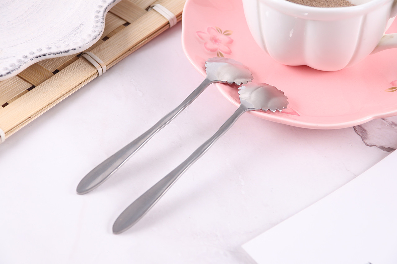 C03-餐具\V32向日葵小勺子