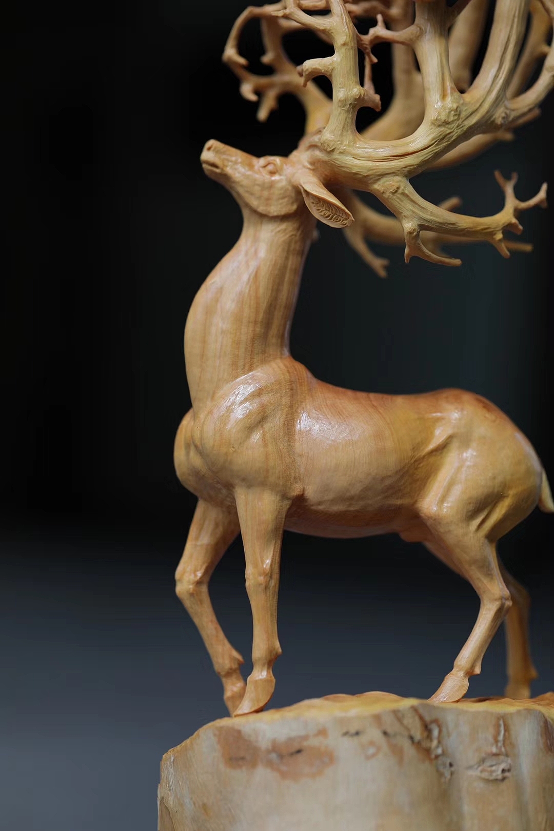 手工雕刻梅花鹿