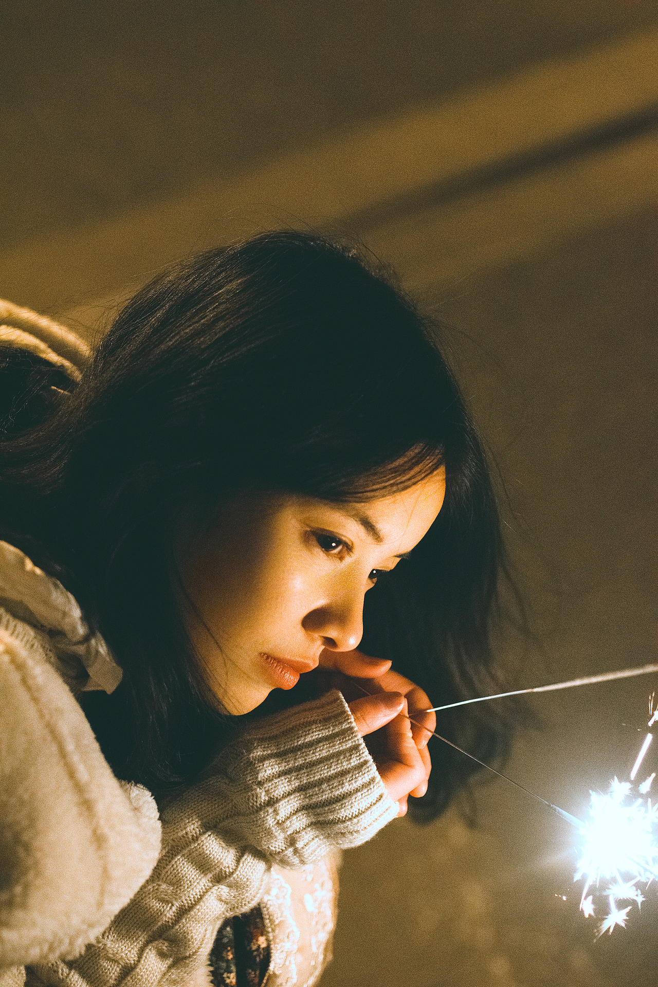 冬季冬季（图ZNjY1MzYwODA=） - 人像摄影 - 站酷设计师小何爱吃鱼原创素材 - 站酷ZCOOL