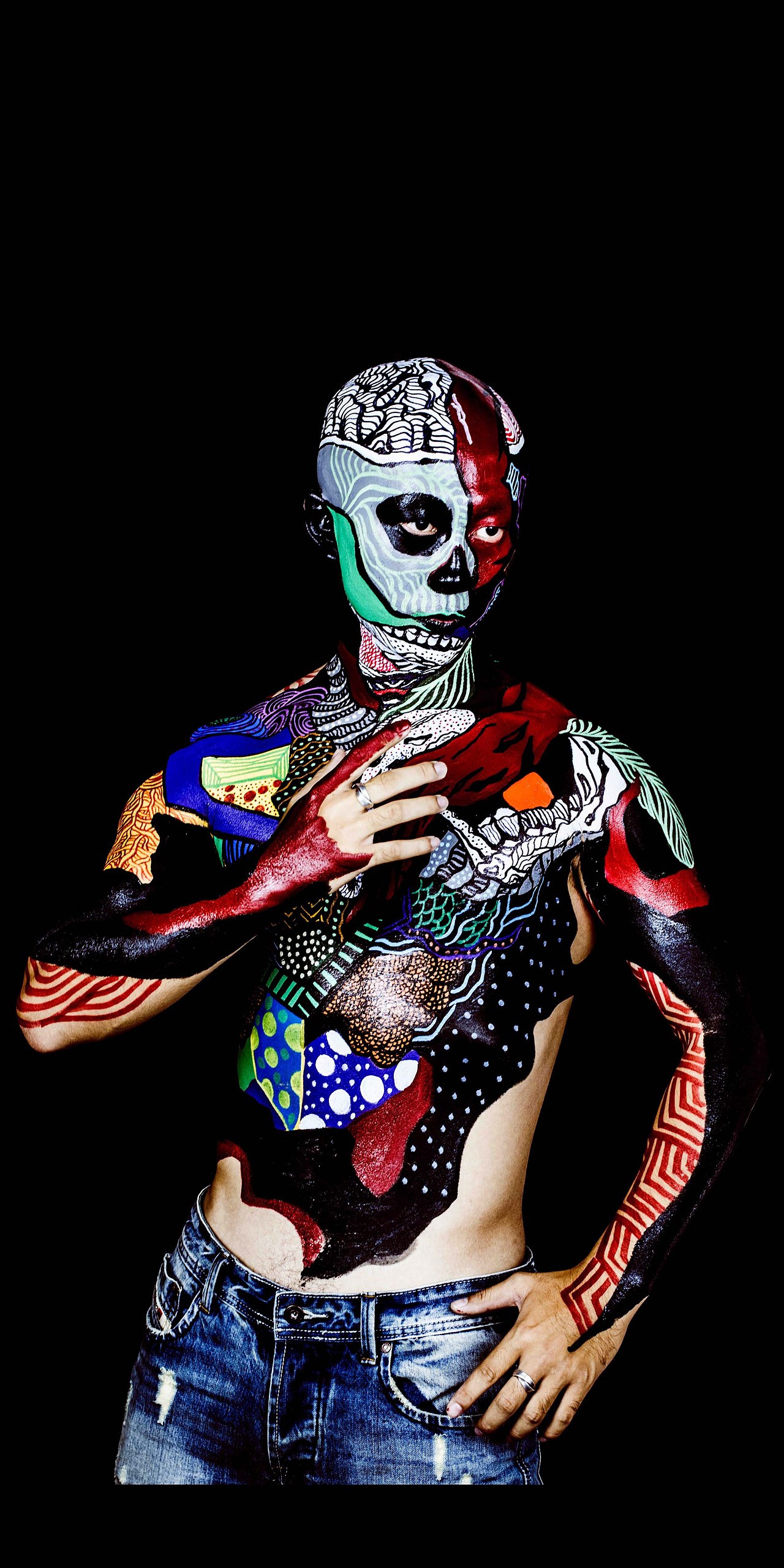 文刀绘 公共艺术《艺术在身体上游走》