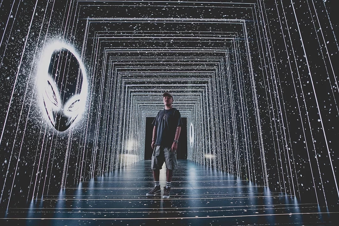 一夜光年 创始人 曹业