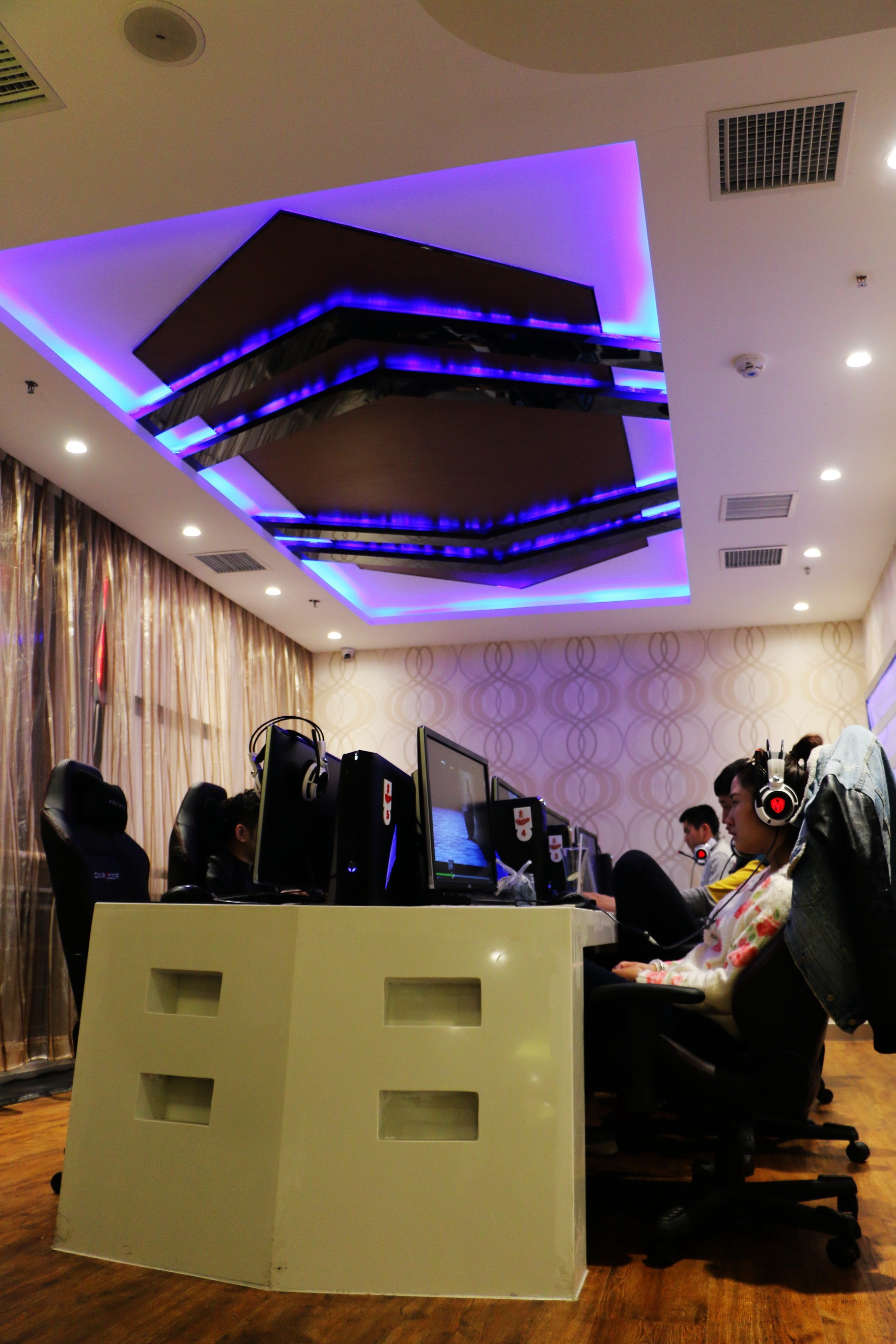 北大南门网咖慈云寺网咖实景照片