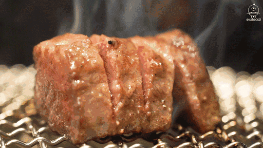 美食视频/胡同里的烧肉酒馆