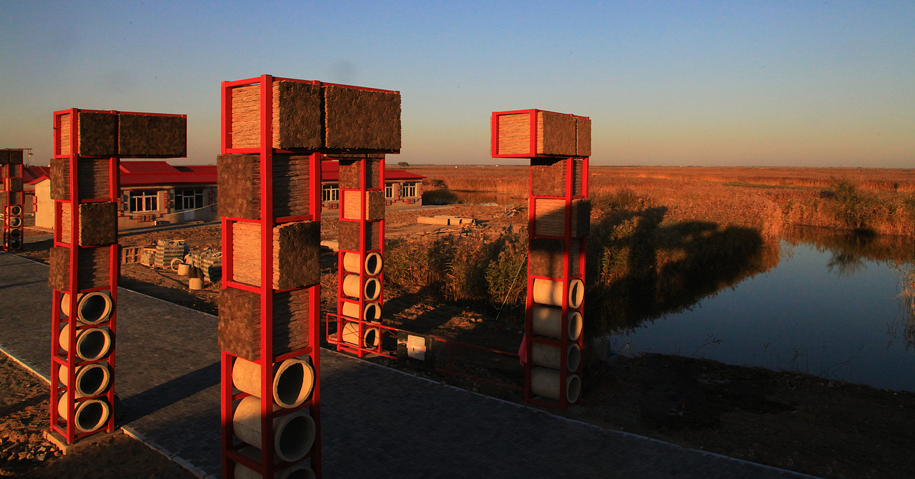 公共艺术设计介入辽河口红海滩旅游区Ⅰ（图ZMjcyNTU4NTc2） - 景观设计 - 站酷设计师希未设计原创素材 - 站酷ZCOOL