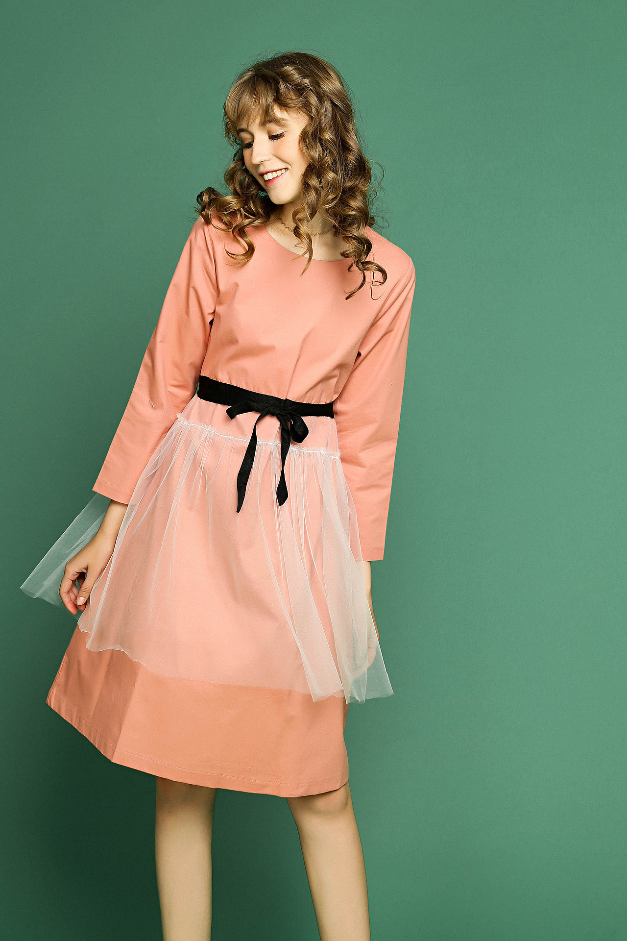 外国女模特电商女装拍摄（图ZMzA3MTcyMTgw） - 人像摄影 - 站酷设计师别花里胡哨原创素材 - 站酷ZCOOL