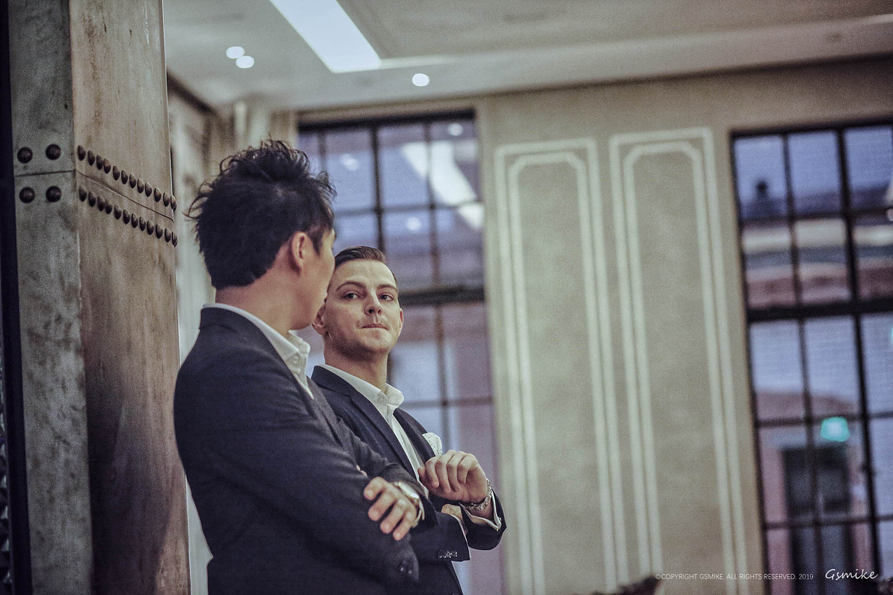 你会看见雾,看见云,看见太阳,而我会看见你