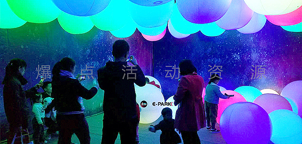 案例-湛江东新高地营销中心星空光影艺术展惊艳绽放