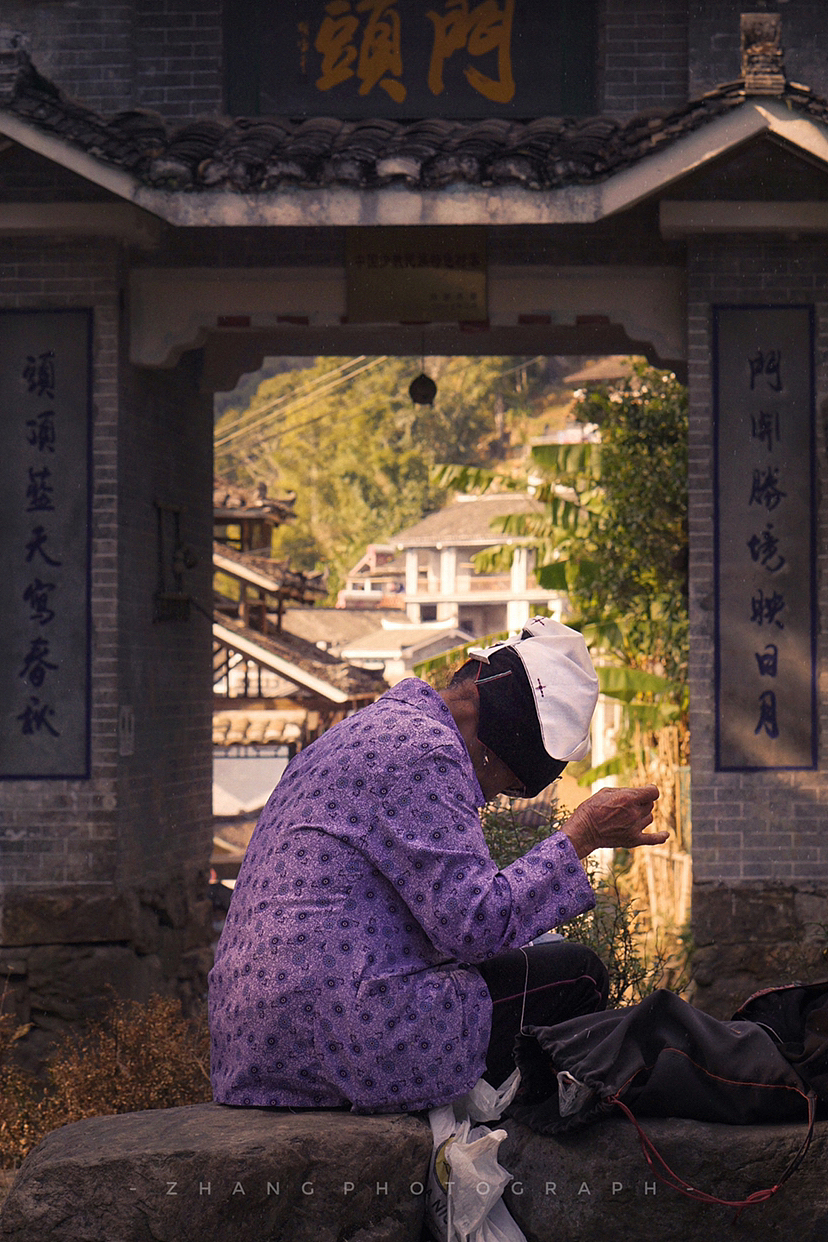 广西花蓝瑶瑶族织绣|密密绣