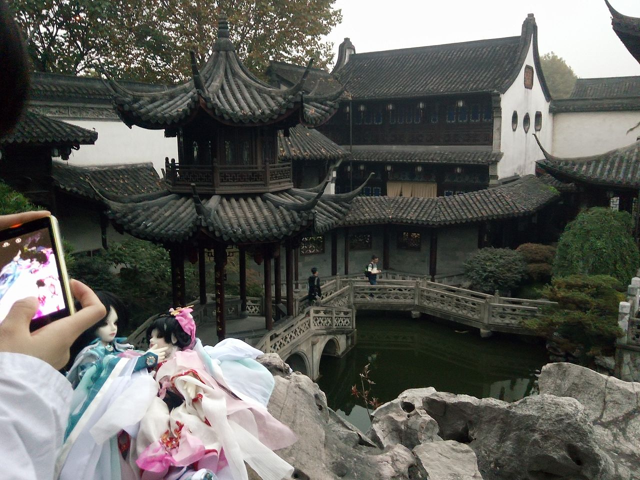 胡雪巖故居娃拍（圖ZNzI2NTI5OTY=） - 人像攝影 - 站酷設(shè)計(jì)師六藝工作室原創(chuàng)素材 - 站酷ZCOOL