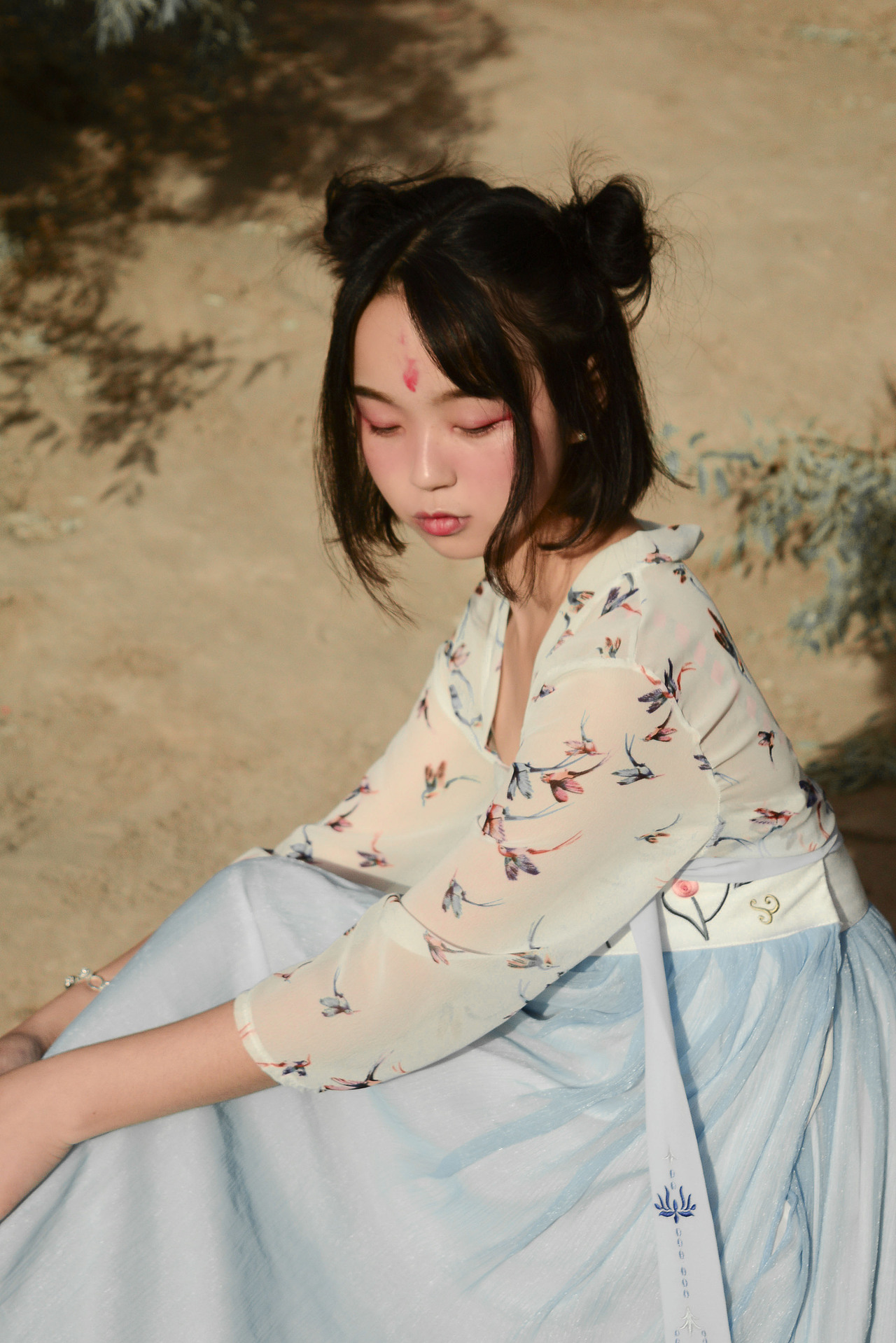漠上（图ZODYzOTEzNDQ=） - 人像摄影 - 站酷设计师菌子21原创素材 - 站酷ZCOOL