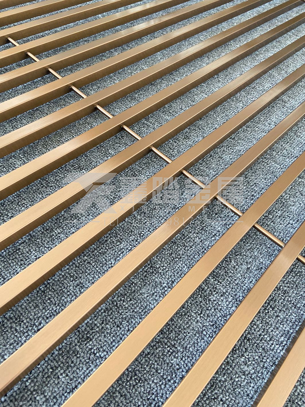 中式玫瑰金不锈钢点焊屏风图,增添几分儒雅的书卷气息