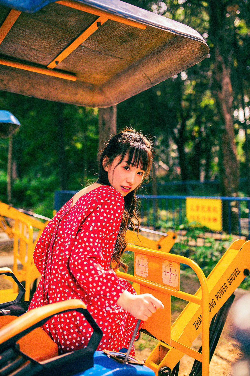 阳光女孩（图ZMTI2NjM4MTU2） - 人像摄影 - 站酷设计师奈何Virtues原创素材 - 站酷ZCOOL