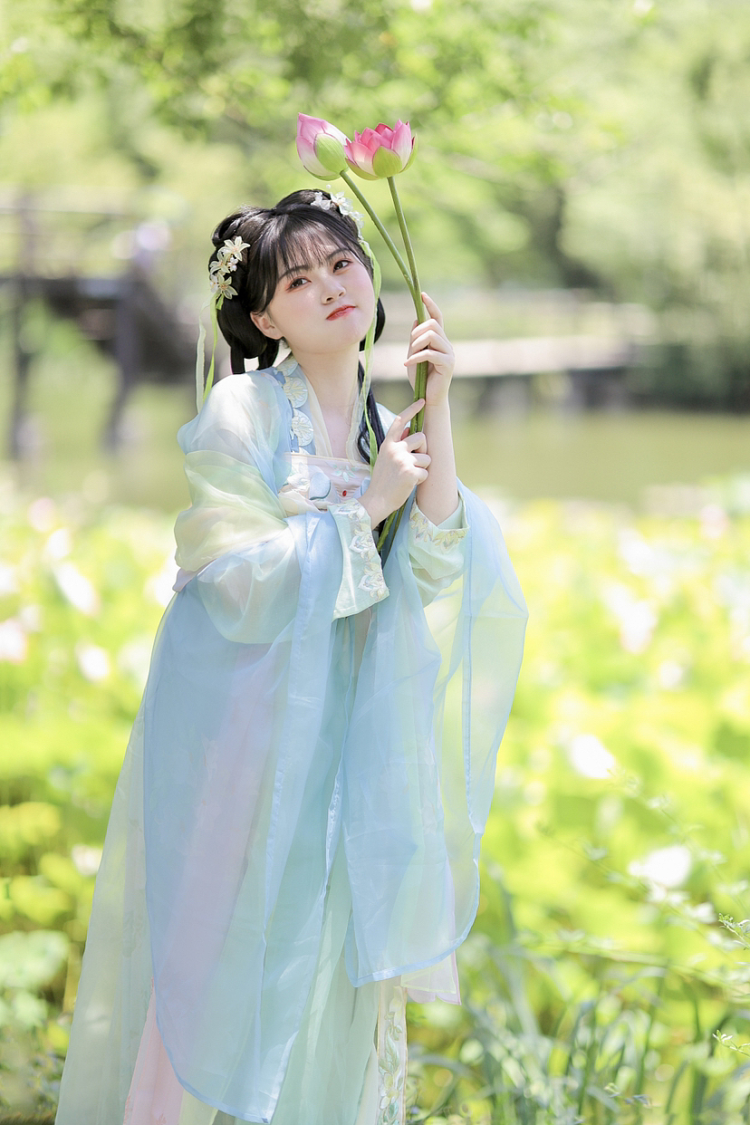 水边的少女（图ZMzQ1MjQ1Njcy） - 人像摄影 - 站酷设计师黎夏Sweet原创素材 - 站酷ZCOOL